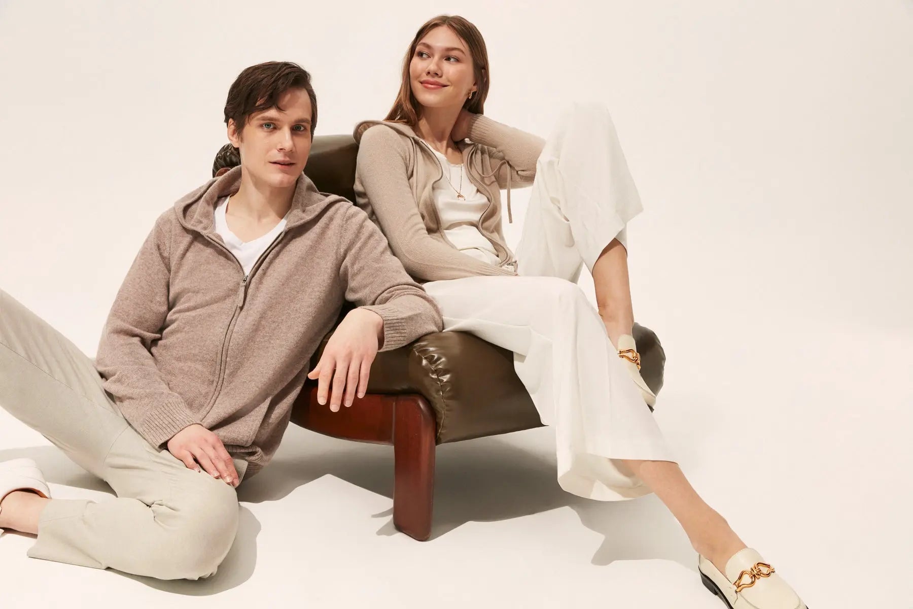 Ocak Ayı Hikayesi: Kurtarıcı Kapüşonlular