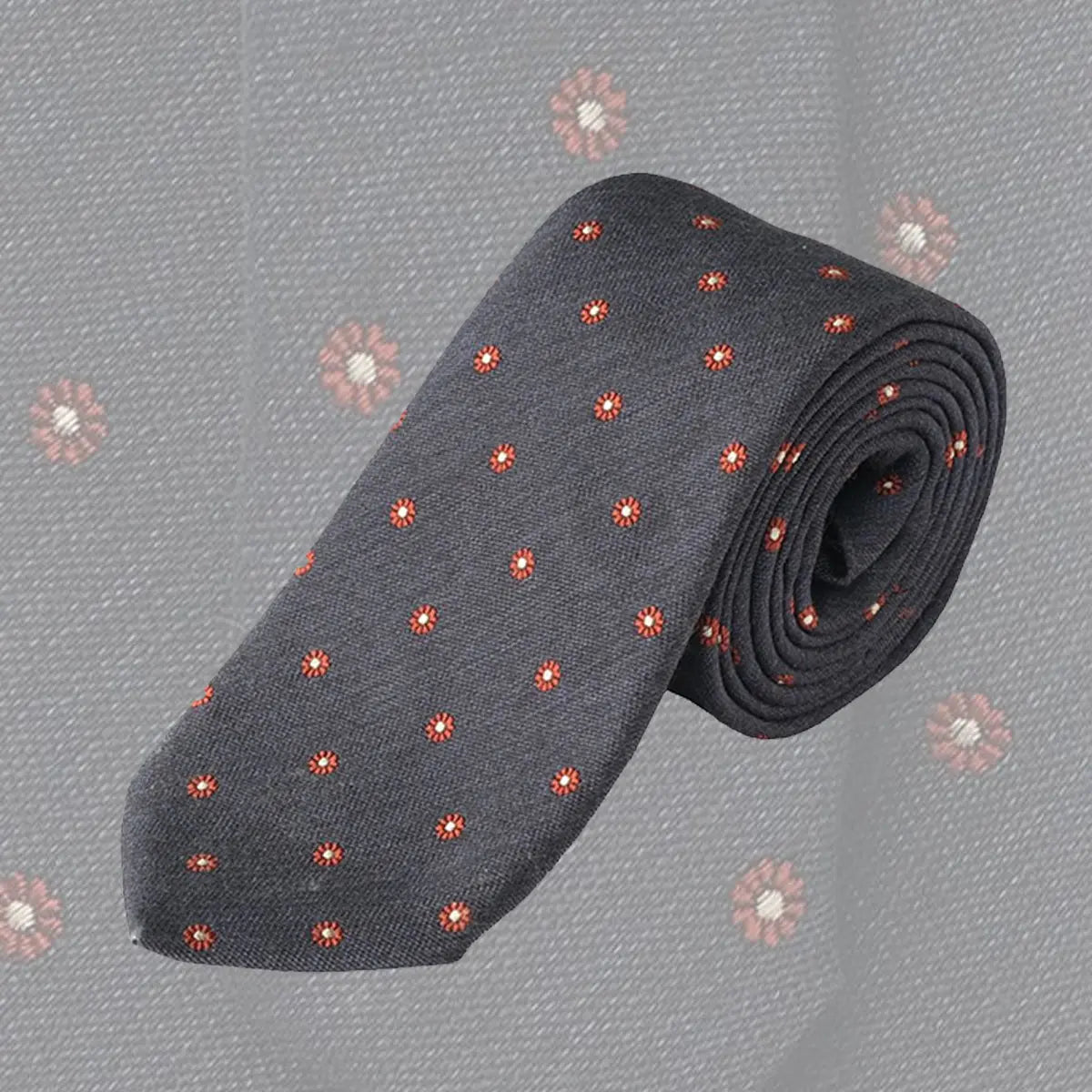 Fonksiyonel ve Zamansız Aksesuar: Kravat