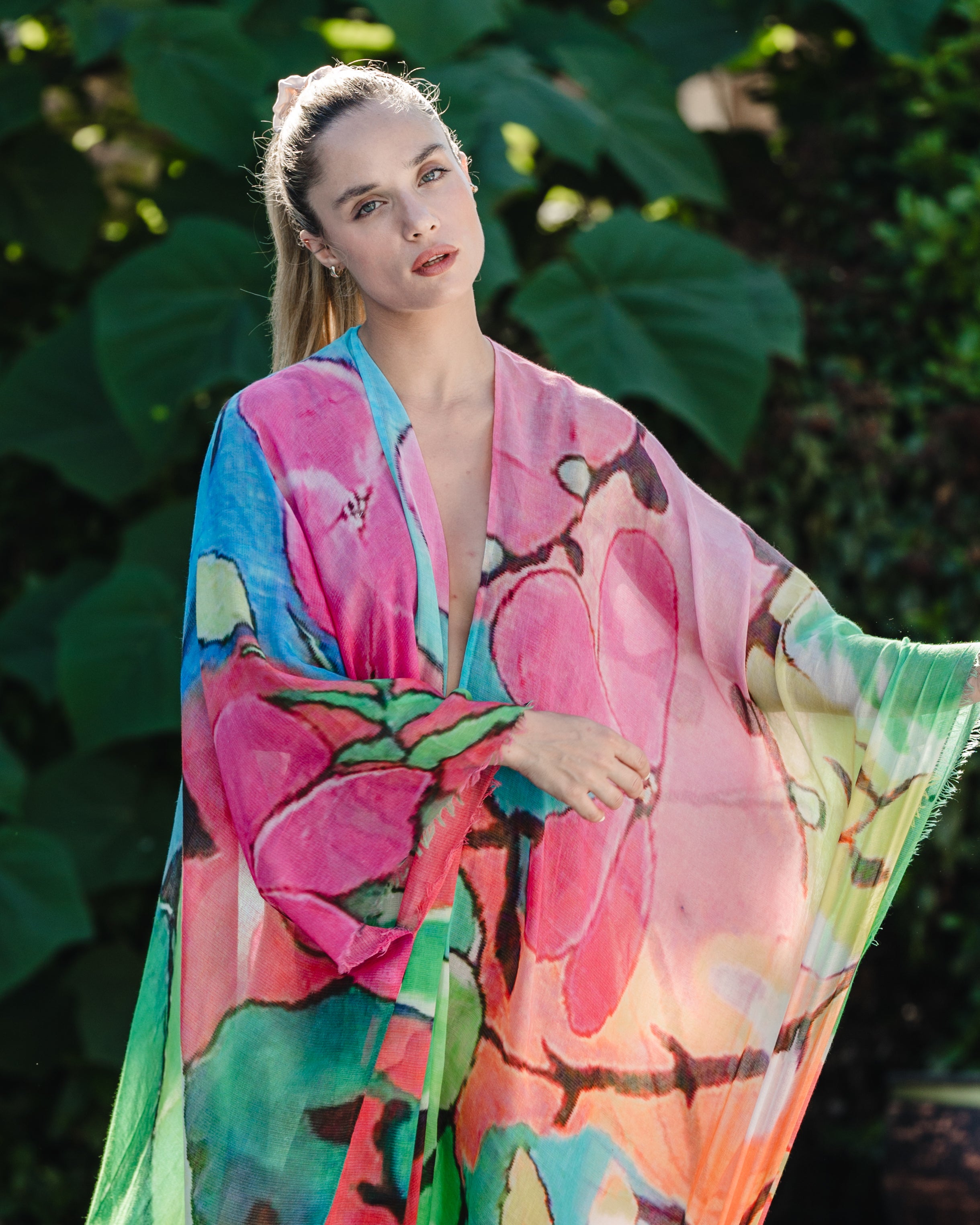 Renkli Jas İpekli Desenli Kısa Kollu Uzun Kimono Hırka