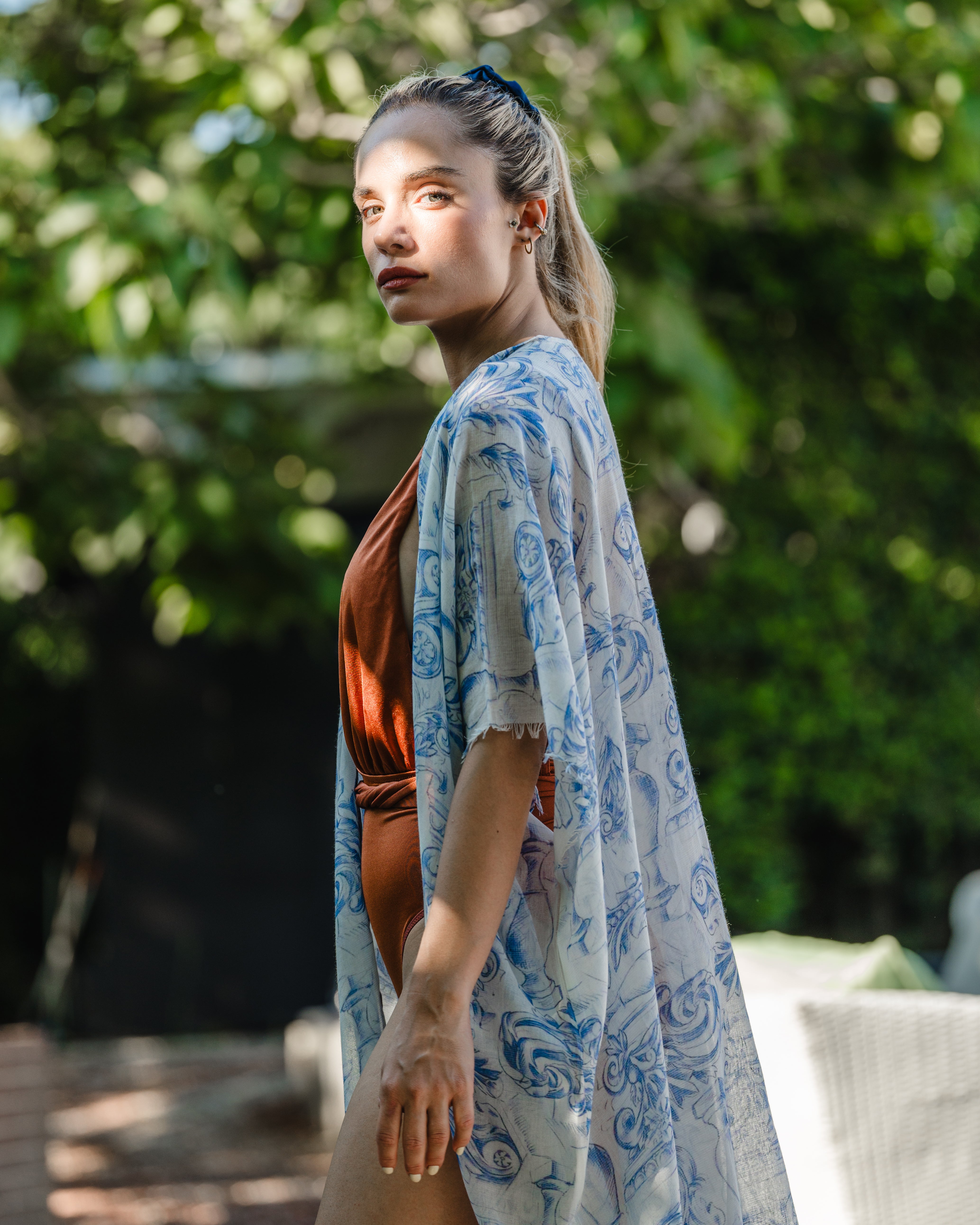 Mavi Jas İpekli Desenli Kısa Kollu Kimono Hırka