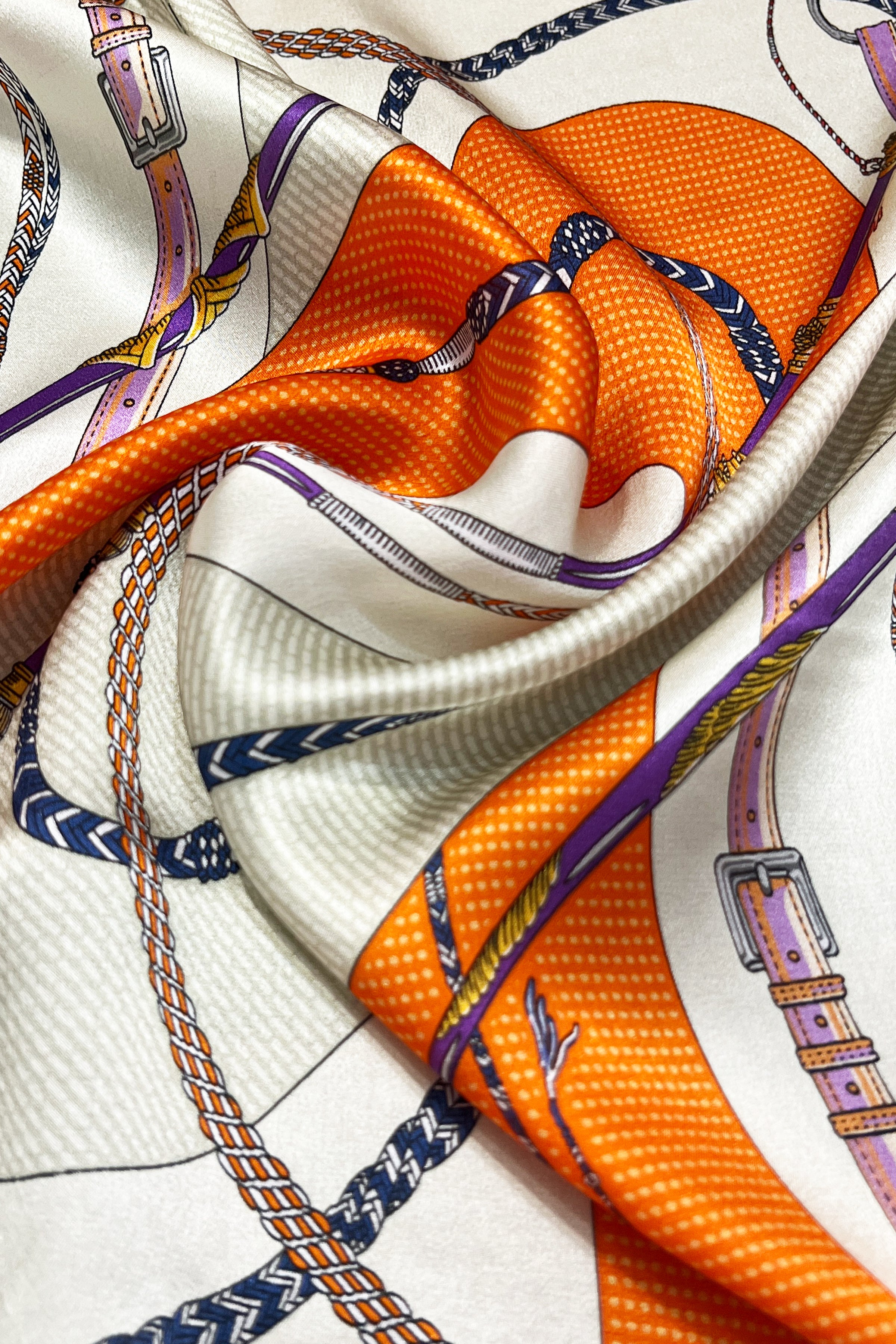 Turuncu Laila Saf İpek Roma Küçük Eşarp 50x50 cm