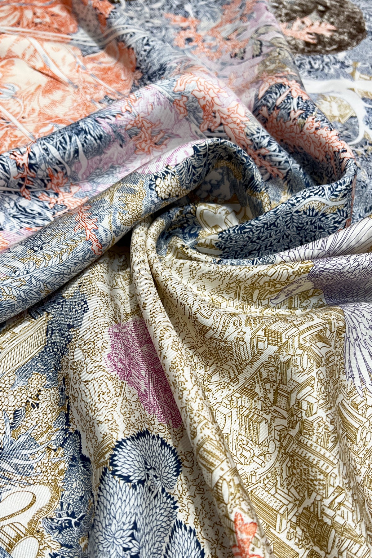 Yeşil Lena Saf İpek Roma Çift Taraflı Eşarp 70x70