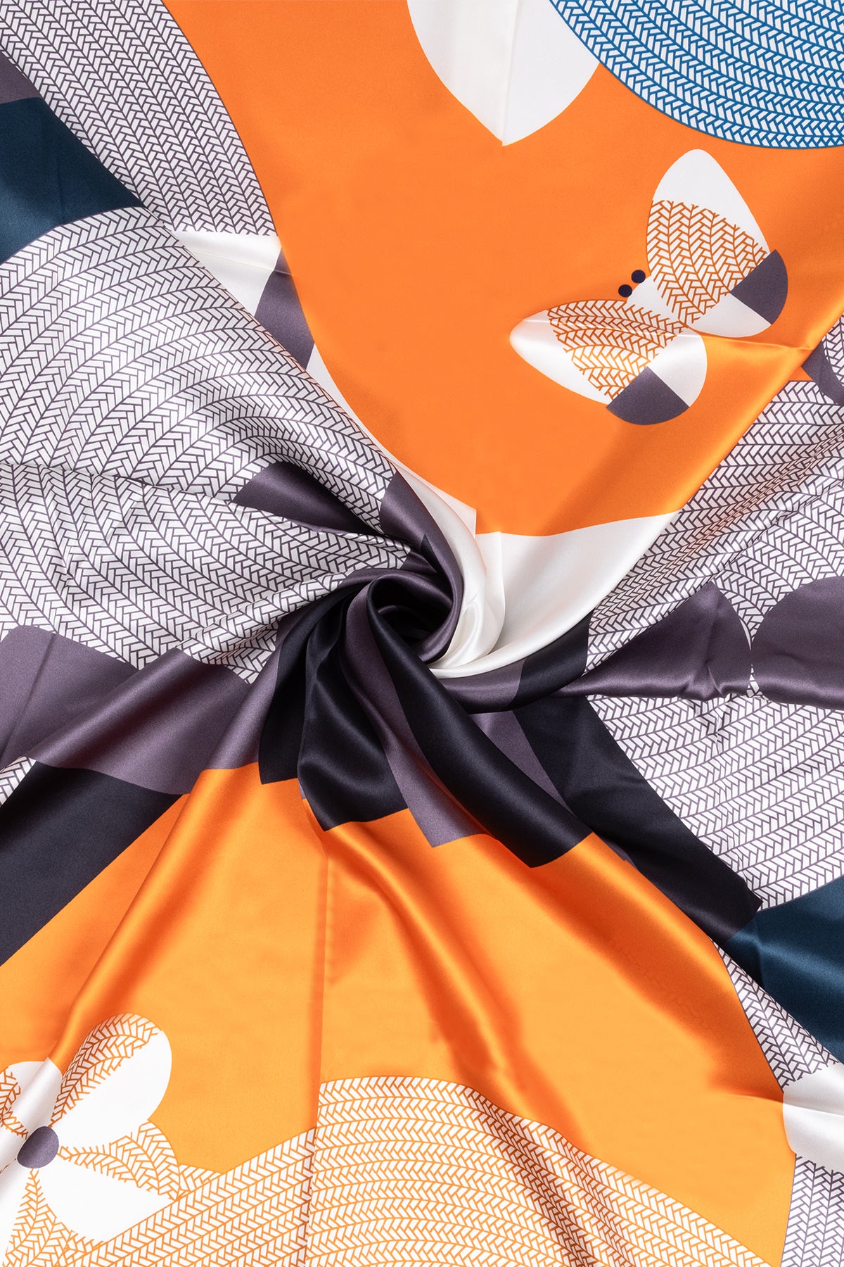 Turuncu Siyah Lina Saf İpek Baskılı Kare Eşarp 140x140