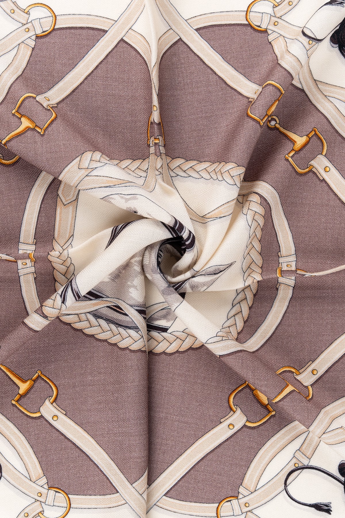 Bej Beyaz Lea Kaşmir Desenli Kare Eşarp 70x70 cm