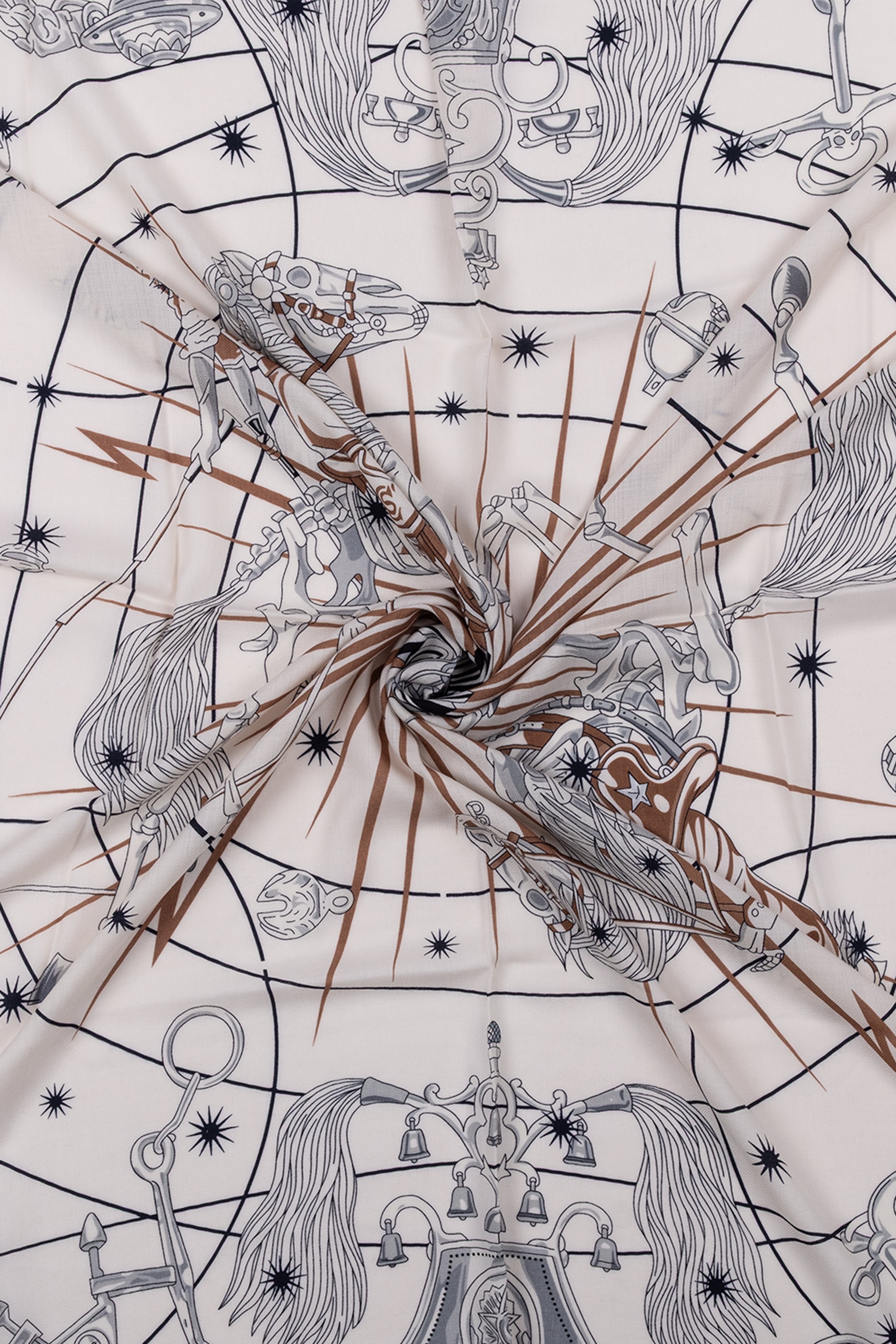 Siyah Ekru Linda Kaşmir Desenli Kare Eşarp 140x140  cm