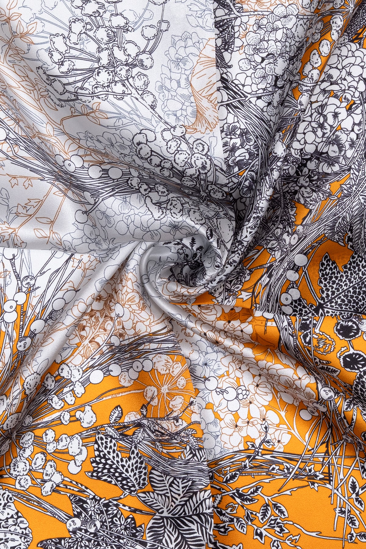 Turuncu Siyah Laila Saf İpek Kare Eşarp 50x50 cm