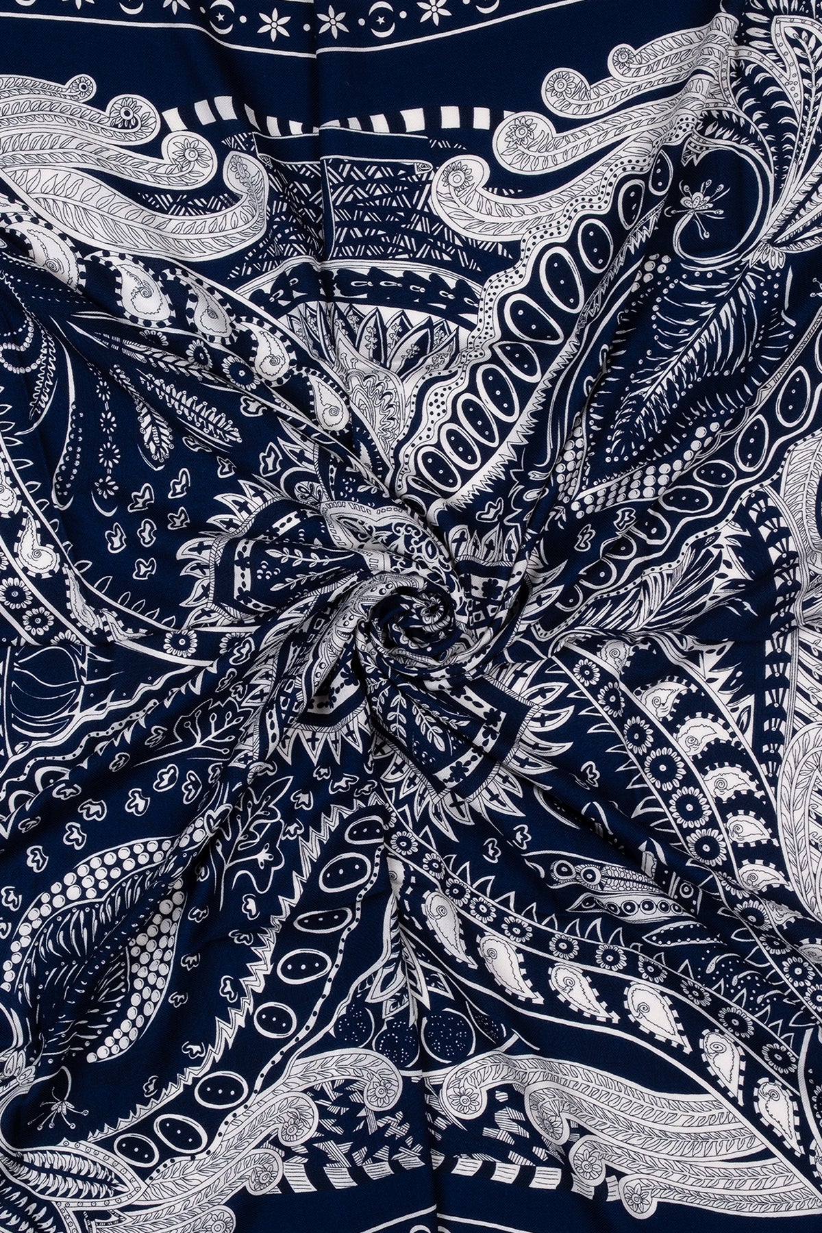 Lacivert Beyaz Linda Kaşmir Desenli Kare Eşarp 140x140 cm