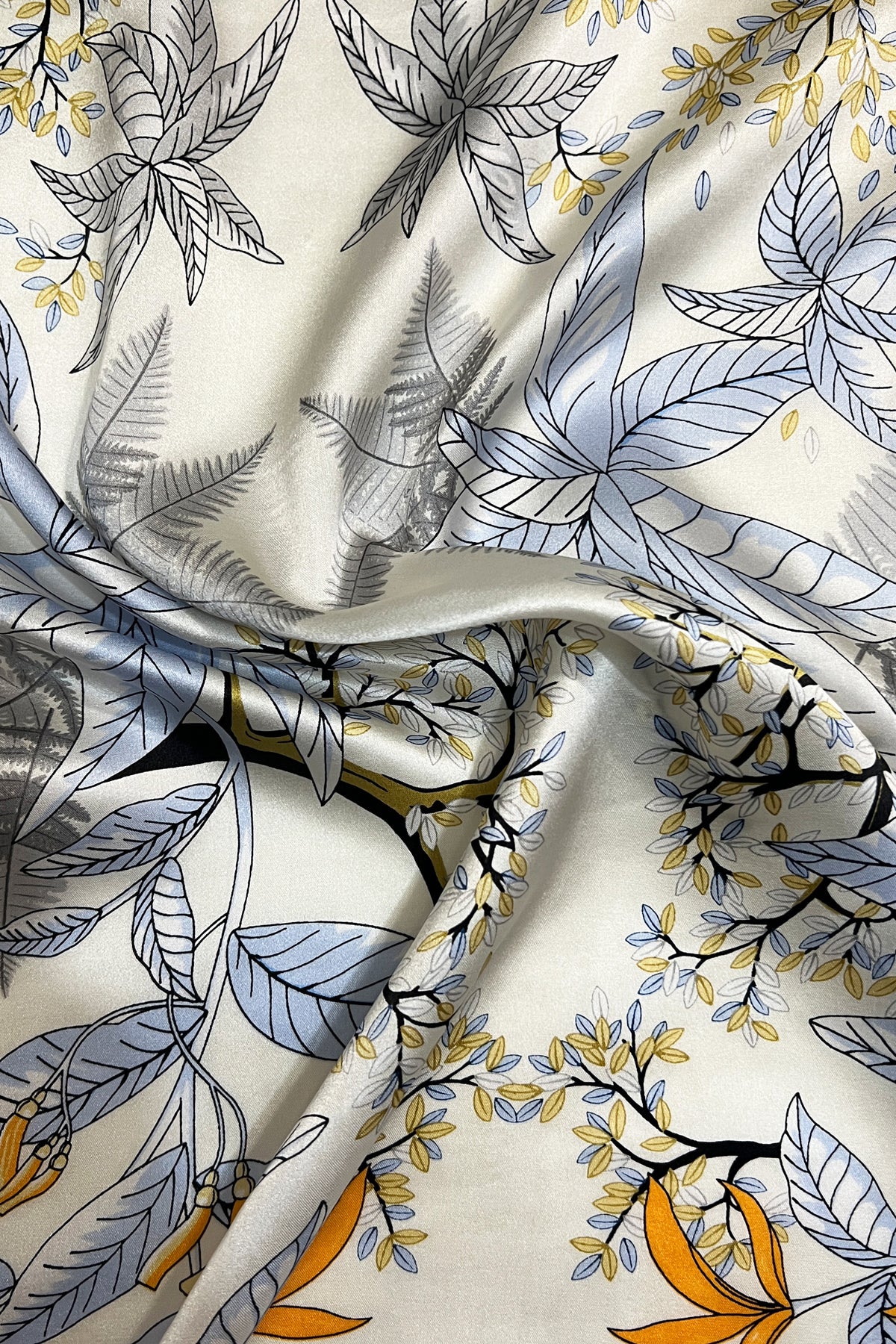 Mavi Laila Saf İpek Roma Küçük Eşarp 50x50 cm