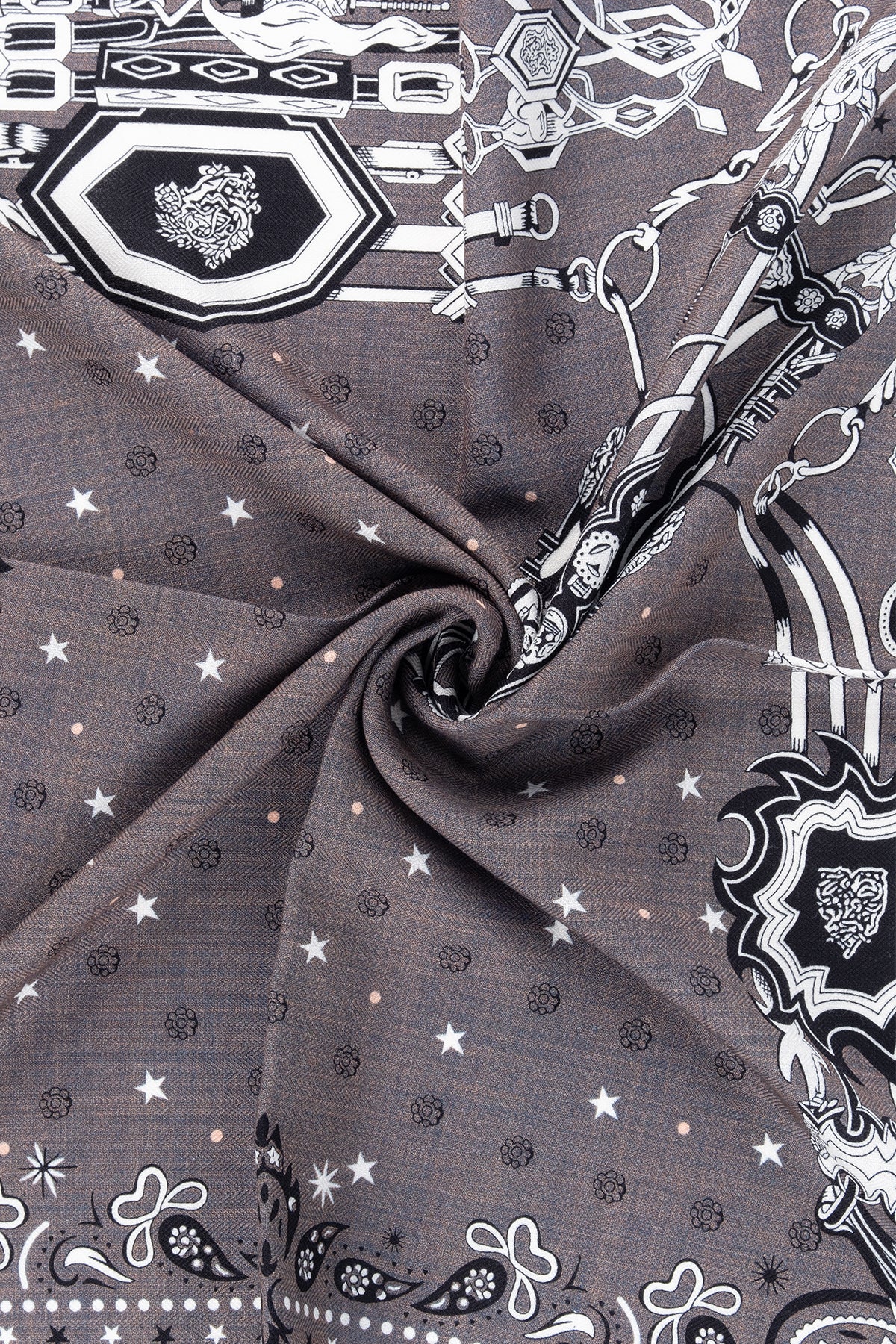 Vizon Lea Kaşmir Desenli Kare Eşarp 70x70 cm