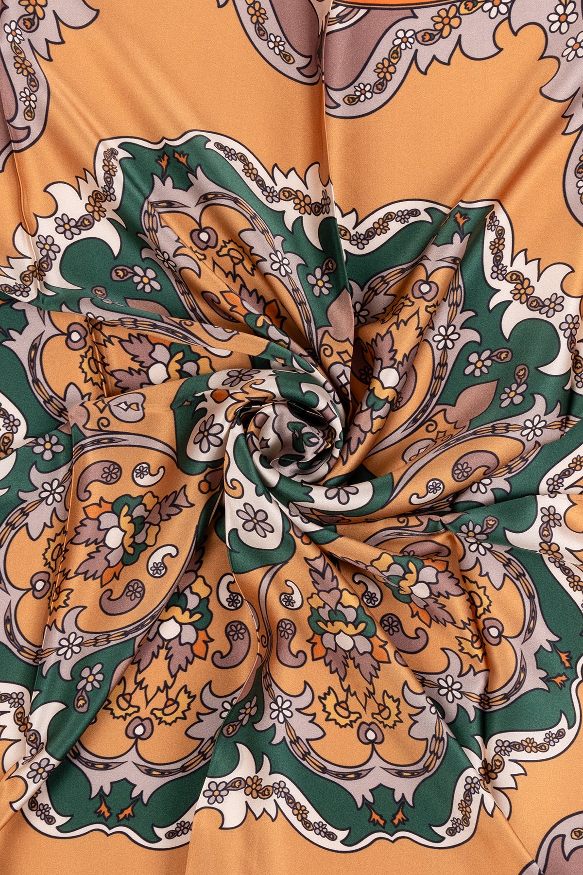 Kahverengi Lara Saf İpek Desenli Kare Eşarp 90x90 cm