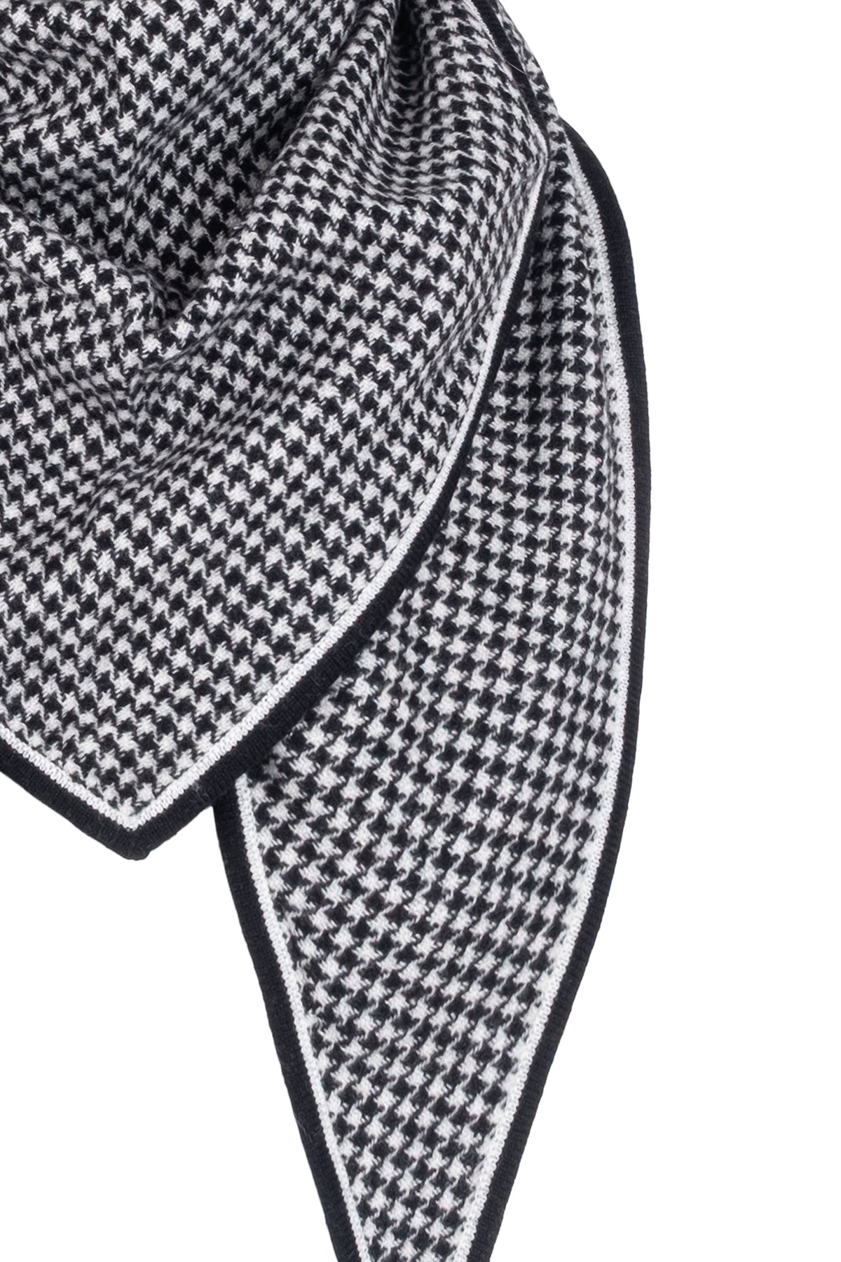 Siyah Saf Kaşmir Kaz Ayağı Üçgen Şal 100x100x145 cm