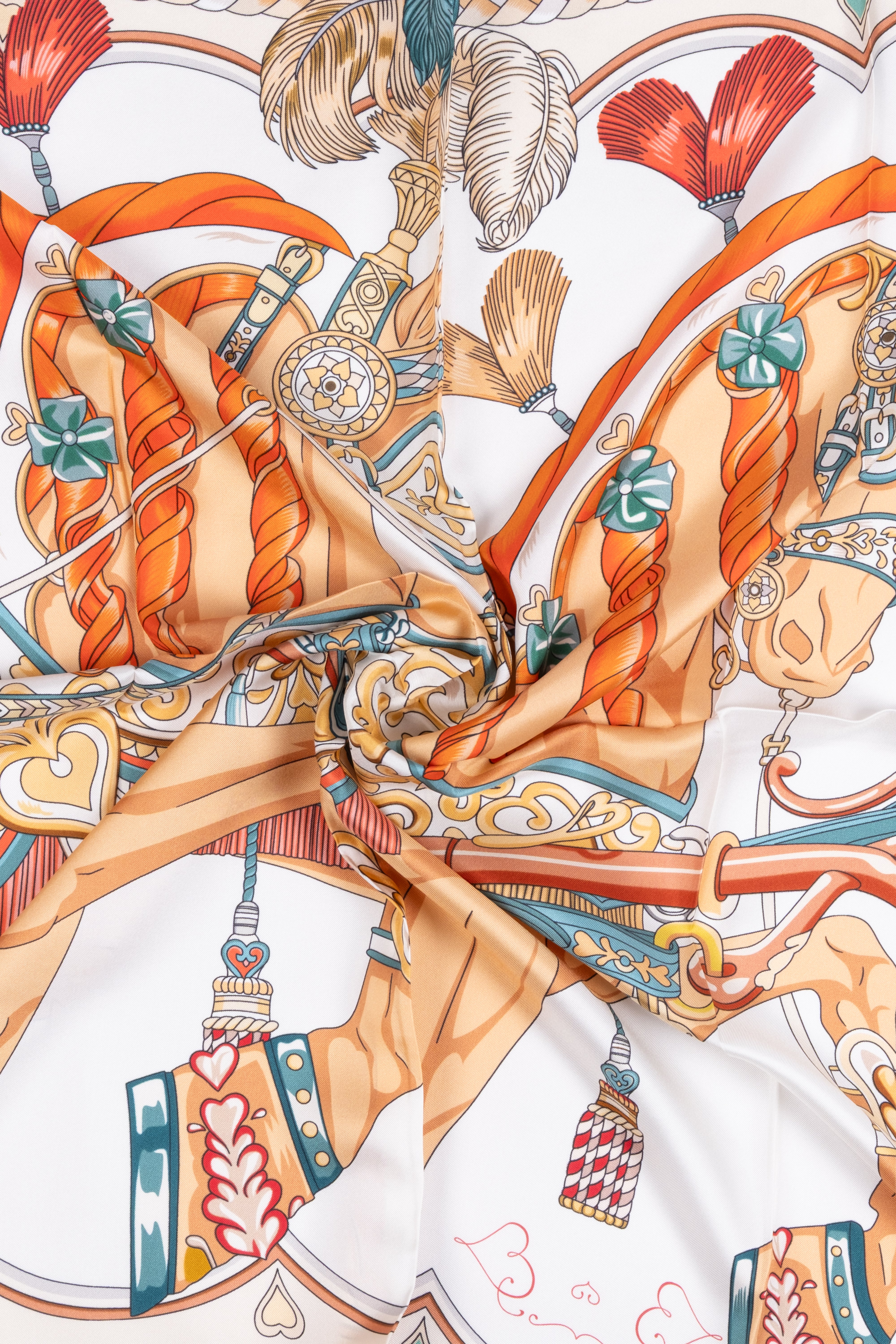 Ekru Lara Saf İpek Desenli Kare Eşarp 90x90 cm