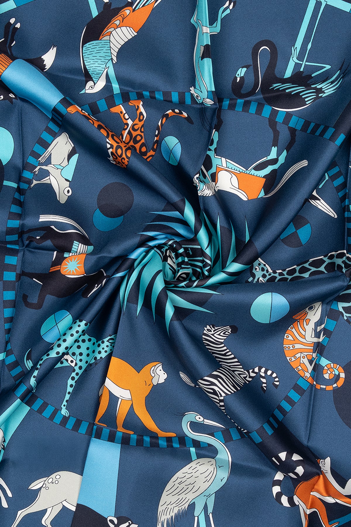 Mavi Lara Saf İpek Desenli Kare Eşarp 90x90 cm