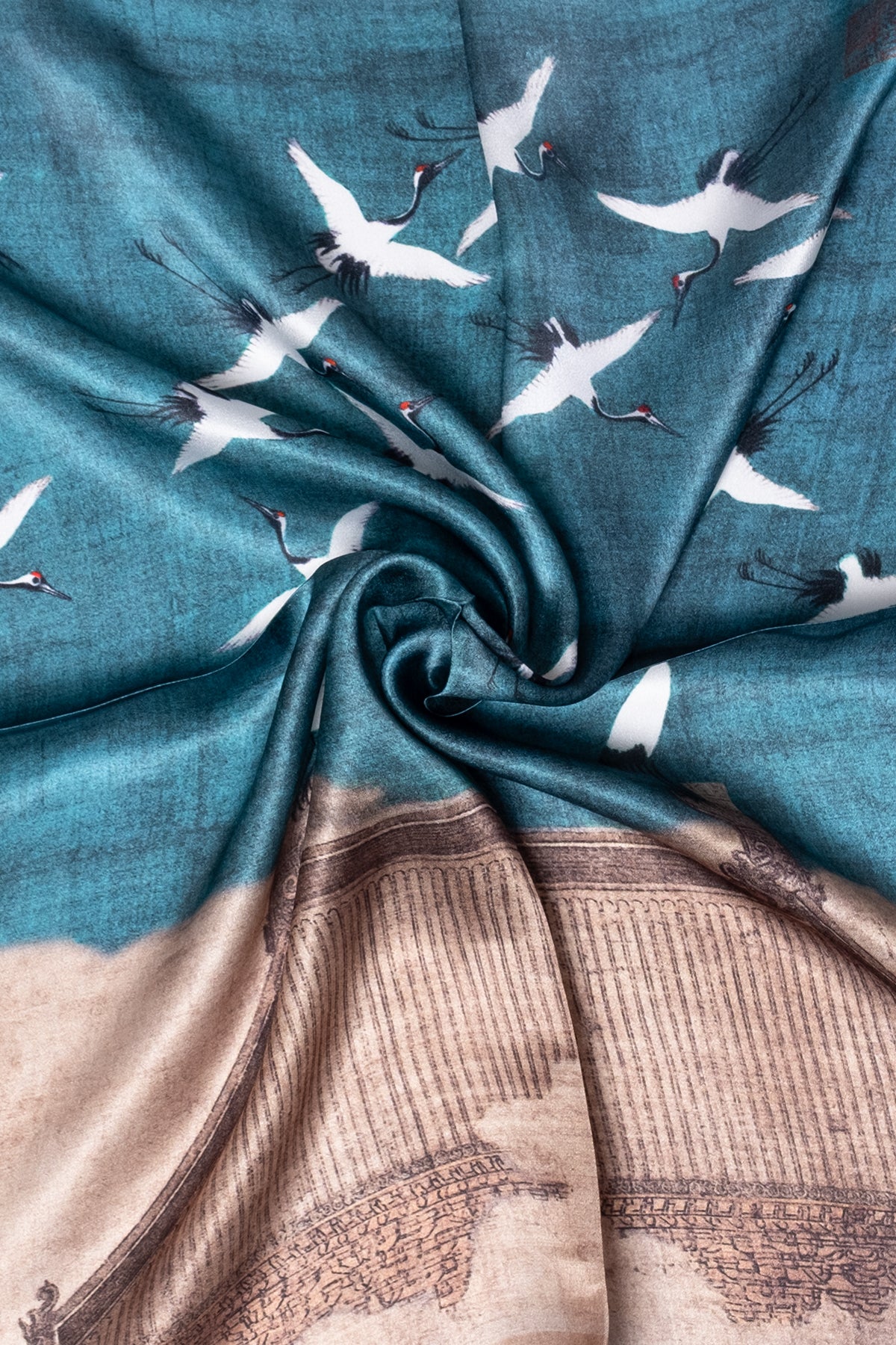 Tavuskuşu Laila Saf İpek Kare Eşarp 50x50 cm