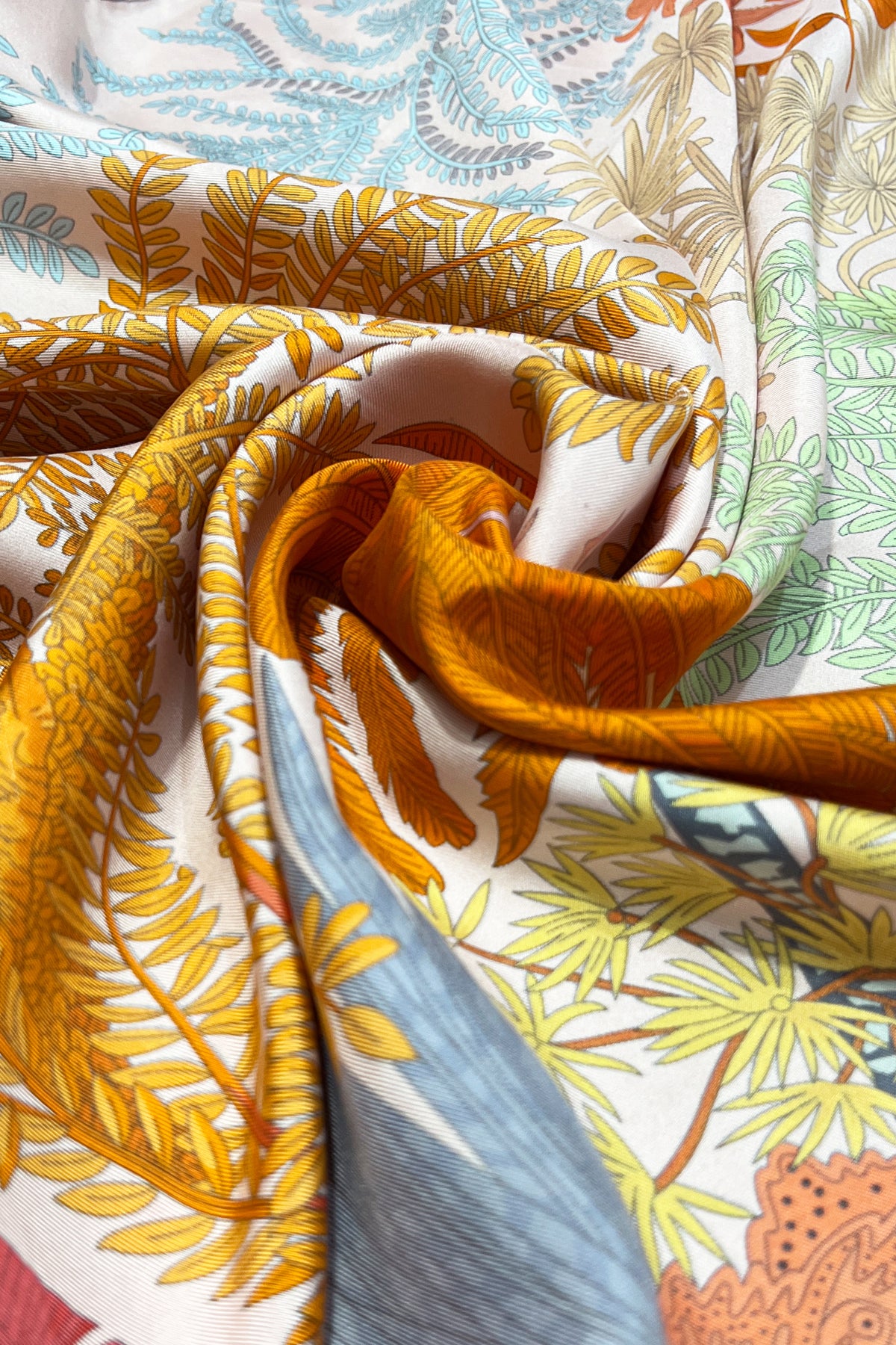 Gül Kurusu Lara Saf İpek Roma Çift Taraflı Eşarp 90x90 cm