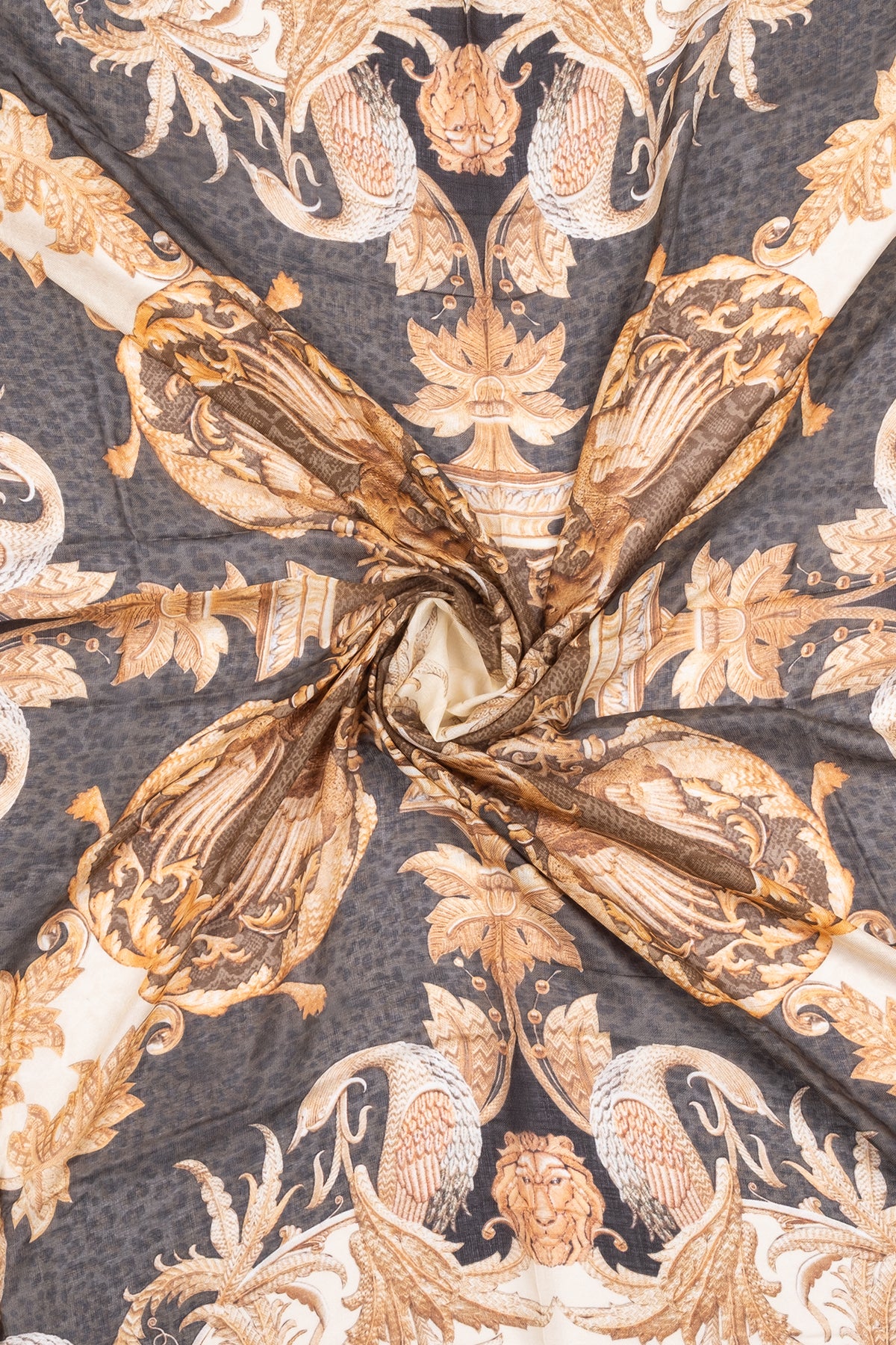 Siyah Jas Desenli Kare Şal 140x140 cm