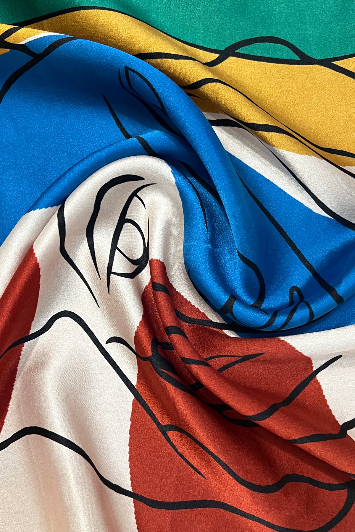 Kırmızı Laila Saf İpek Roma Küçük Eşarp 50x50 cm