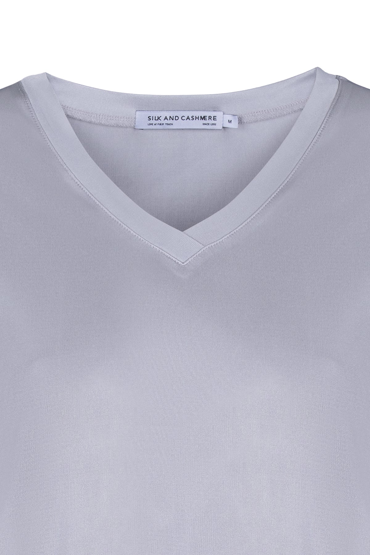 Gri Marina İpekli V Yaka Bluz