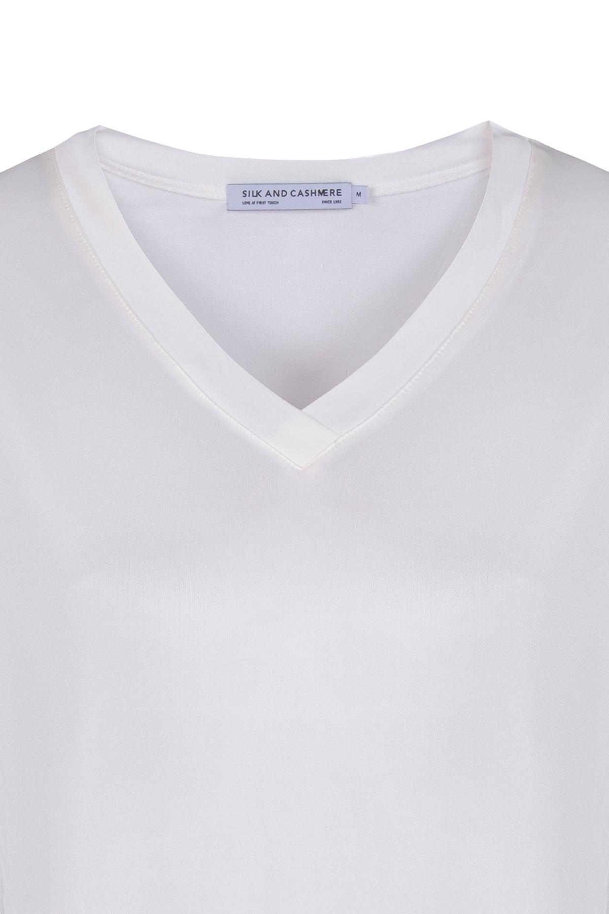 Beyaz Marina İpekli V Yaka Bluz