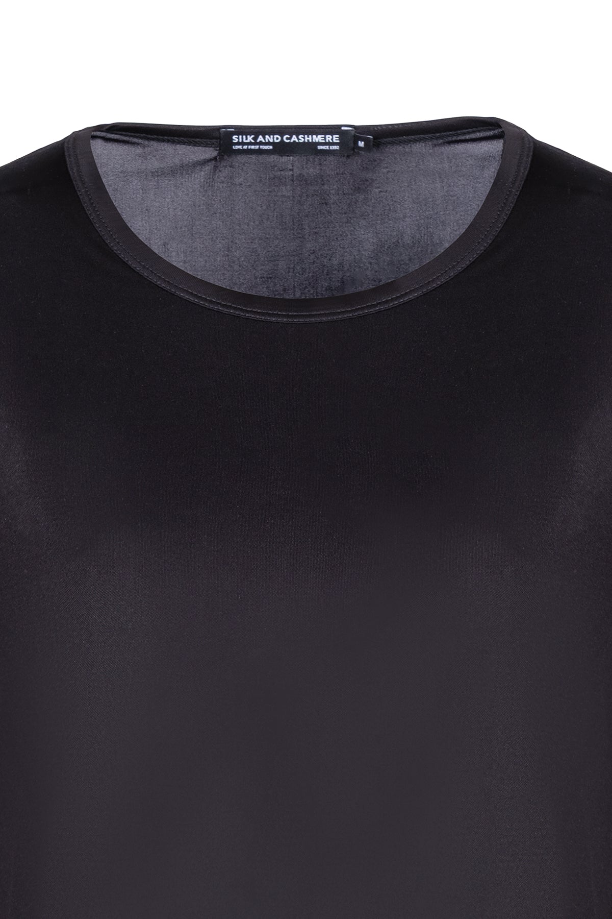 Siyah Marina İpekli Yuvarlak Yaka Bluz