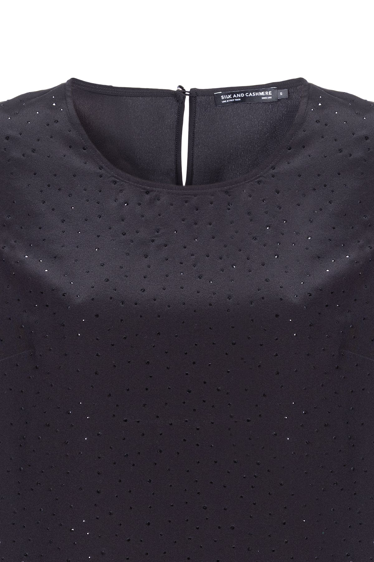 Siyah Nature Saf İpek Taş Süslemeli Yuvarlak Yaka Kısa Kollu Bluz