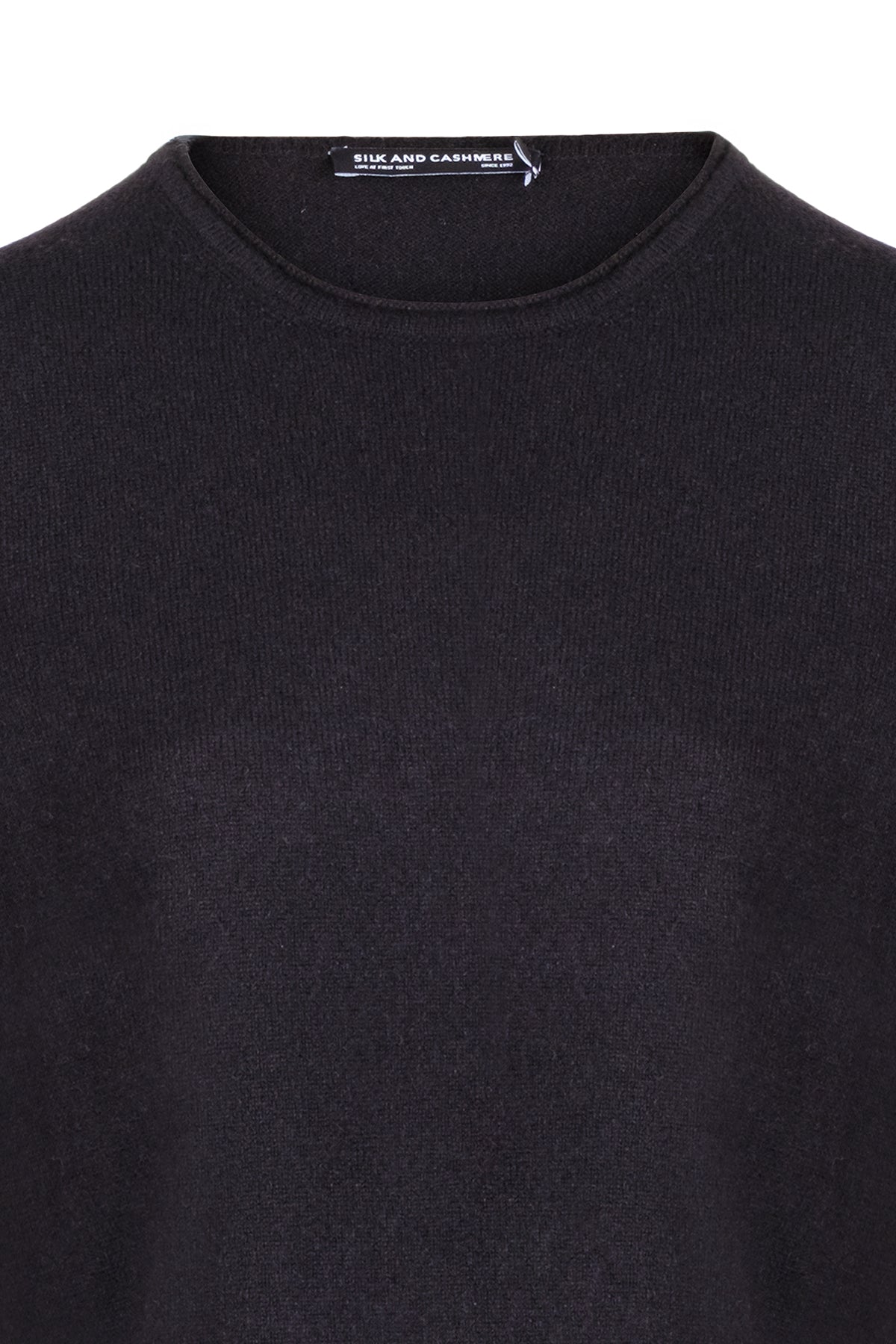 Siyah Lilly Saf Kaşmir Bisiklet Yaka Tişört