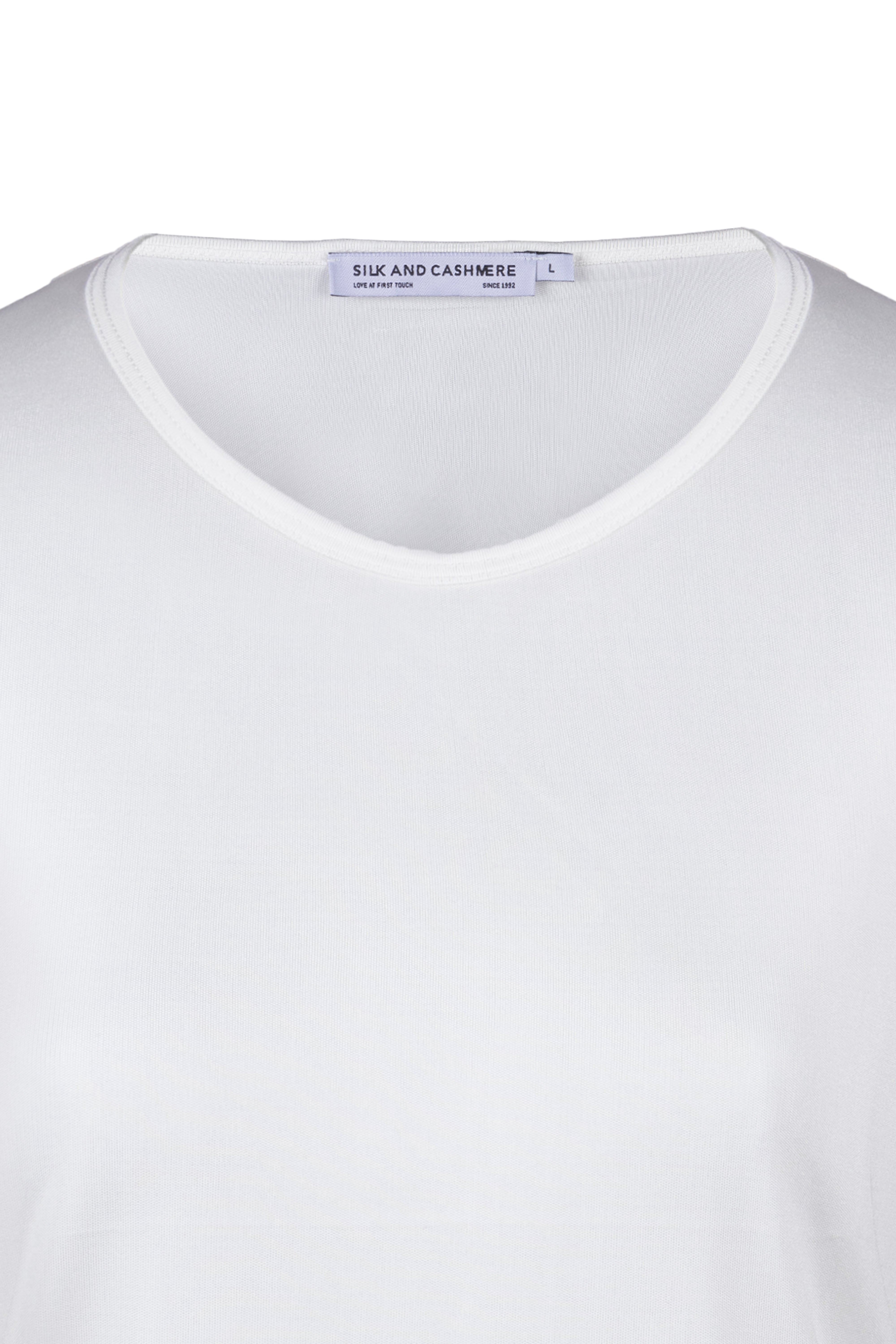 Beyaz Marina İpekli Yuvarlak Yaka Kısa Kollu T-Shirt