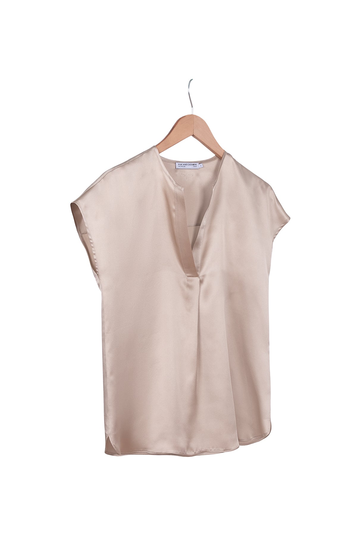 Bej Monica Saf İpek V Yaka Kısa Kollu Bluz