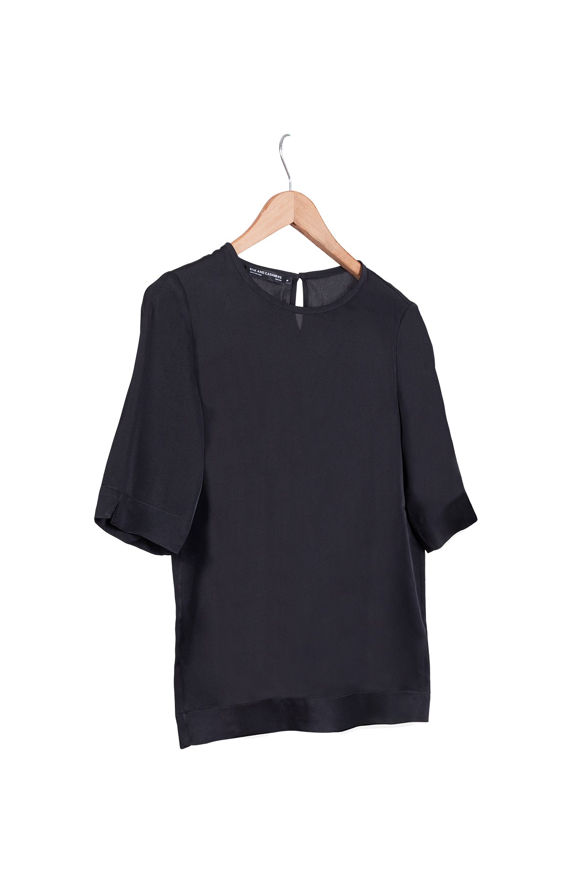 Siyah Toscana İpek Yuvarlak Yaka Yarım Kollu Bluz