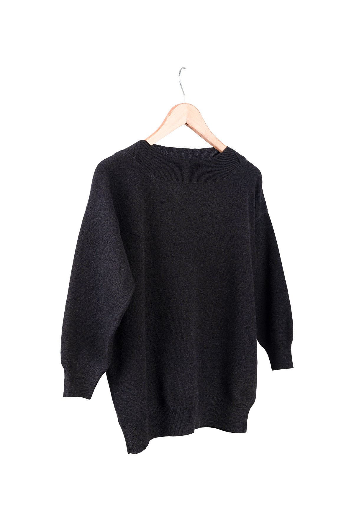 Siyah Isabella Saf Kaşmir Kayık Yaka Kazak