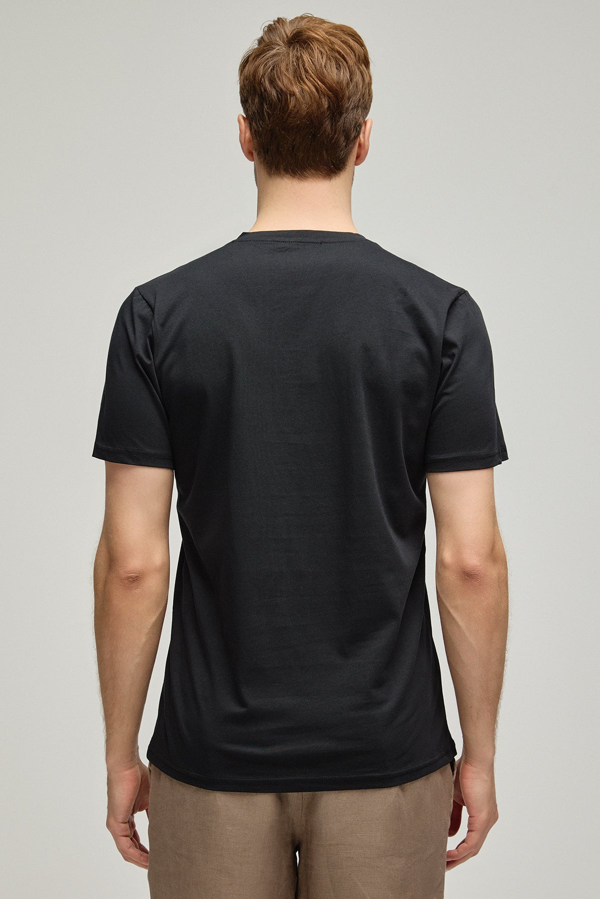 Siyah & More V Yaka Kısa Kollu Erkek Tişört