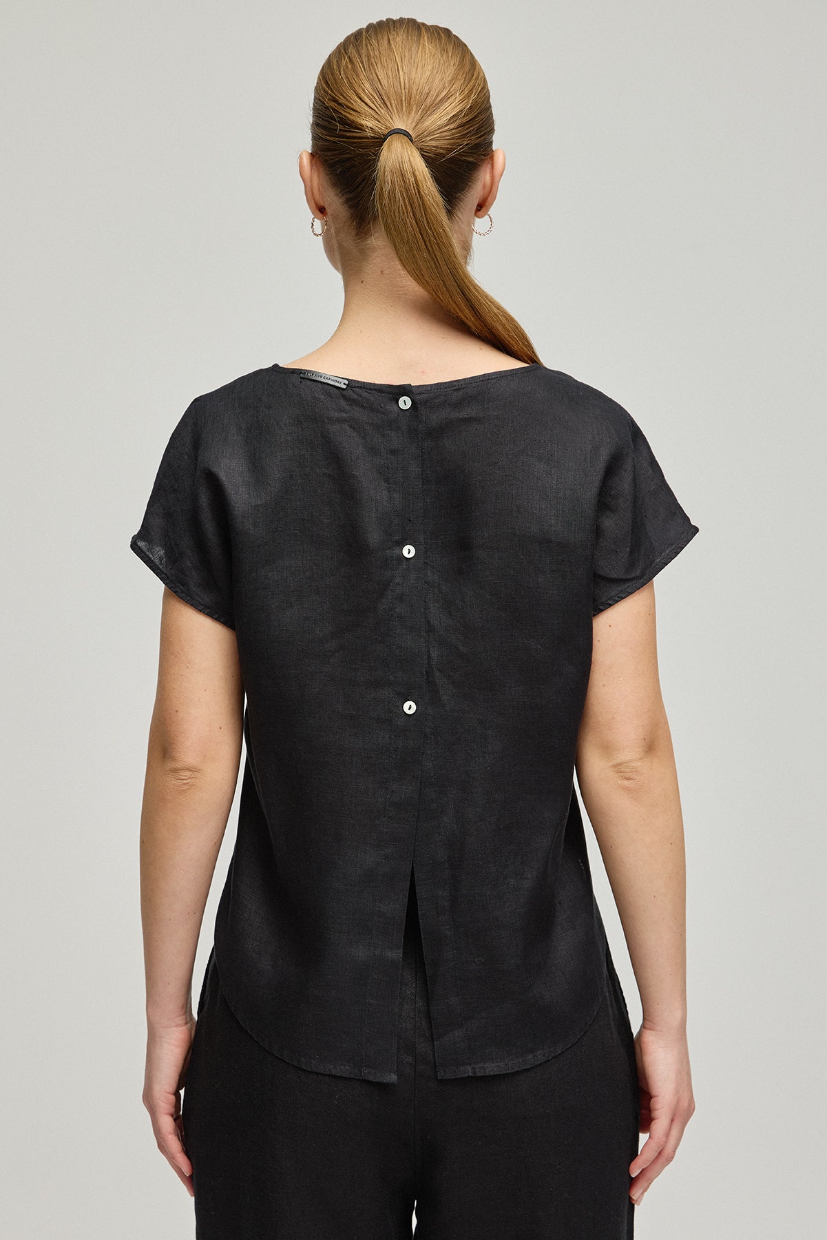 Siyah Keten Kate Yuvarlak Yaka Kısa Kollu Bluz