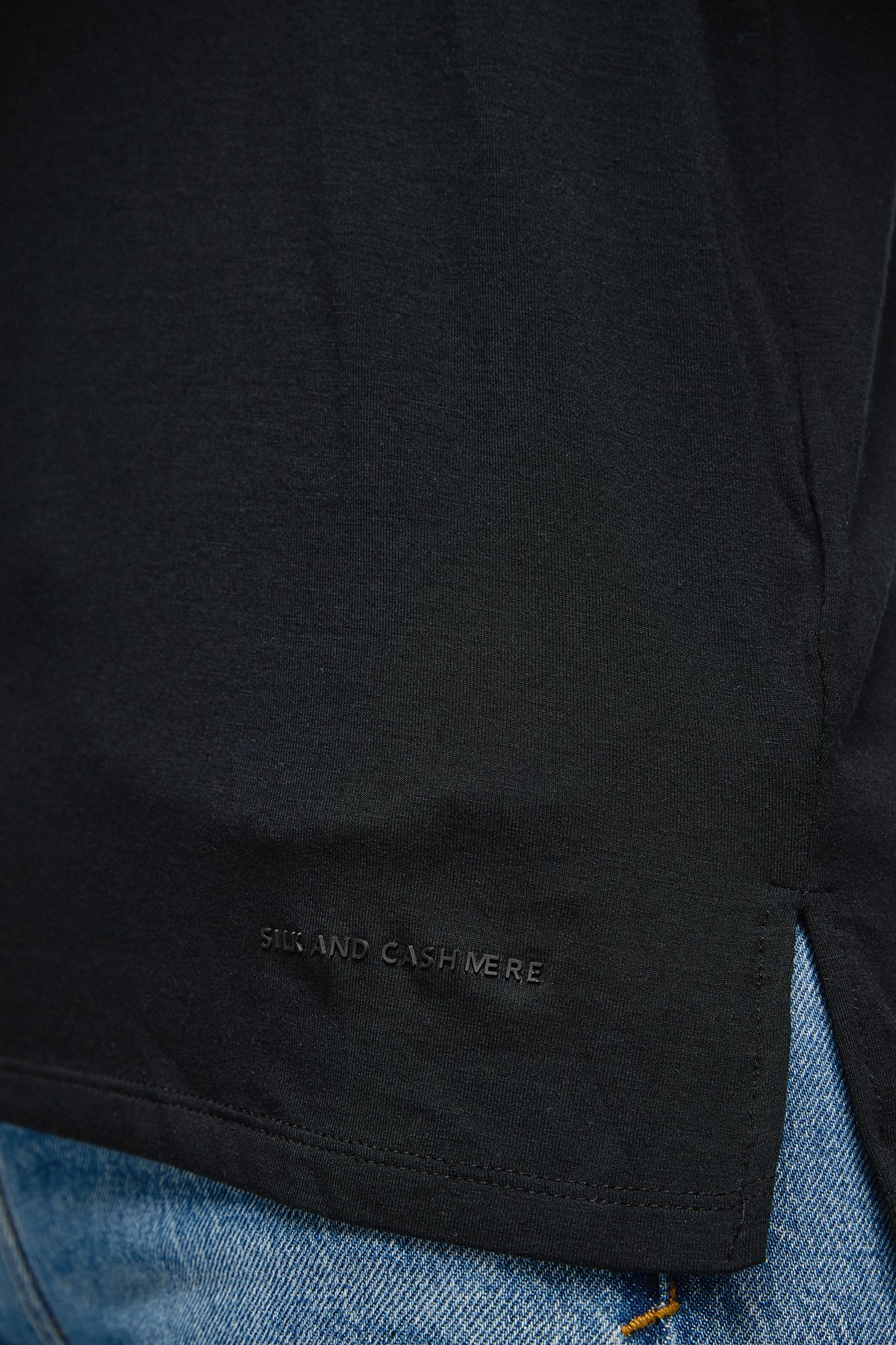 Siyah Modal Tracy Rahat Kesim Yuvarlak Yaka Kadın Tişört