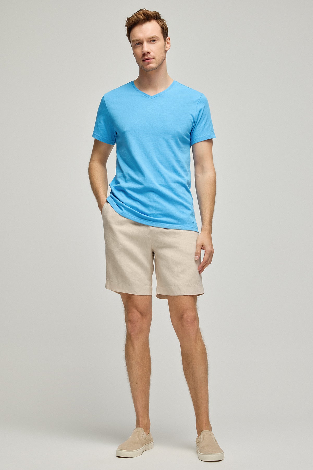 Açık Mavi Saf Pamuk Marc V Yaka Erkek Basic Tişört