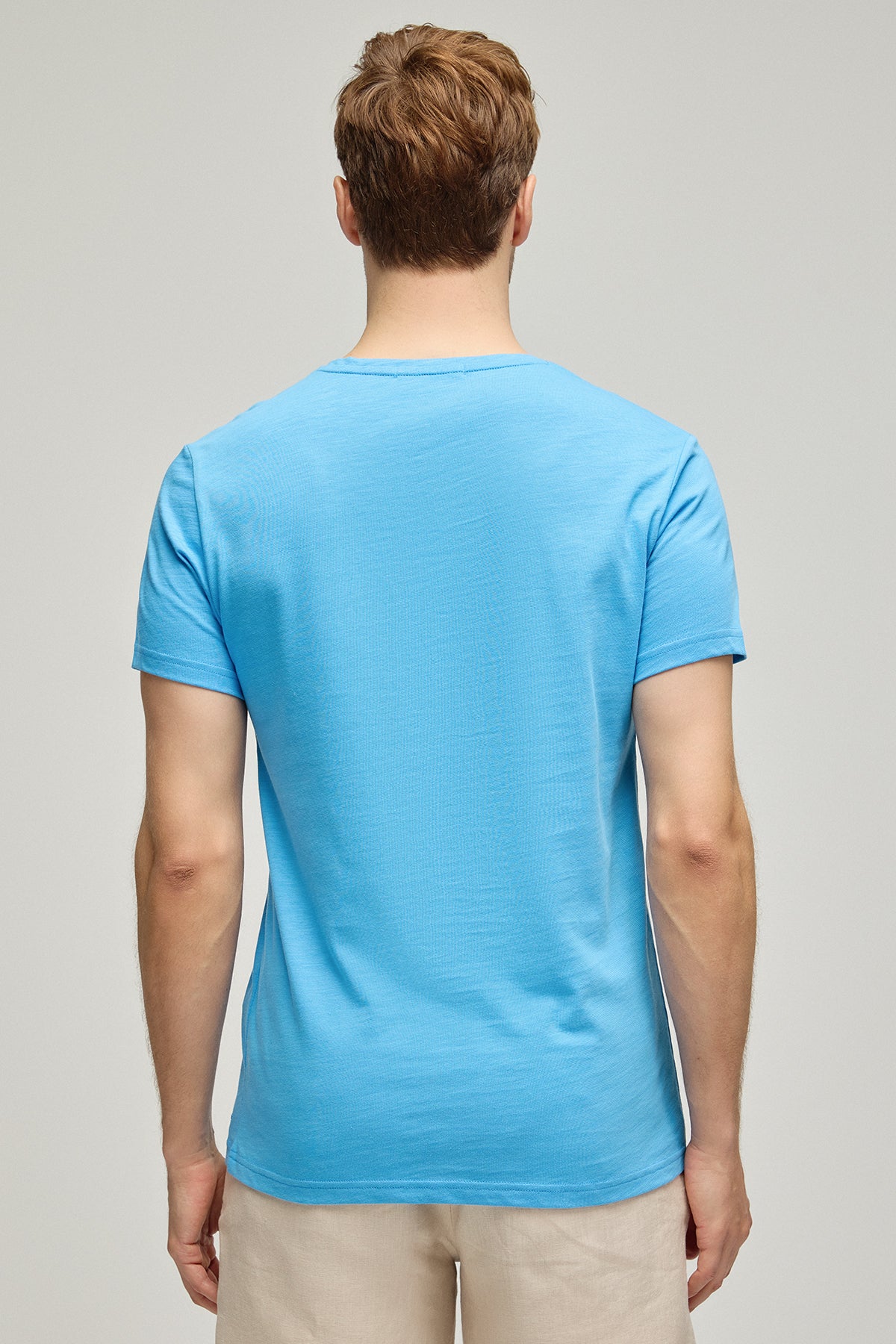 Açık Mavi Saf Pamuk Marc V Yaka Erkek Basic Tişört