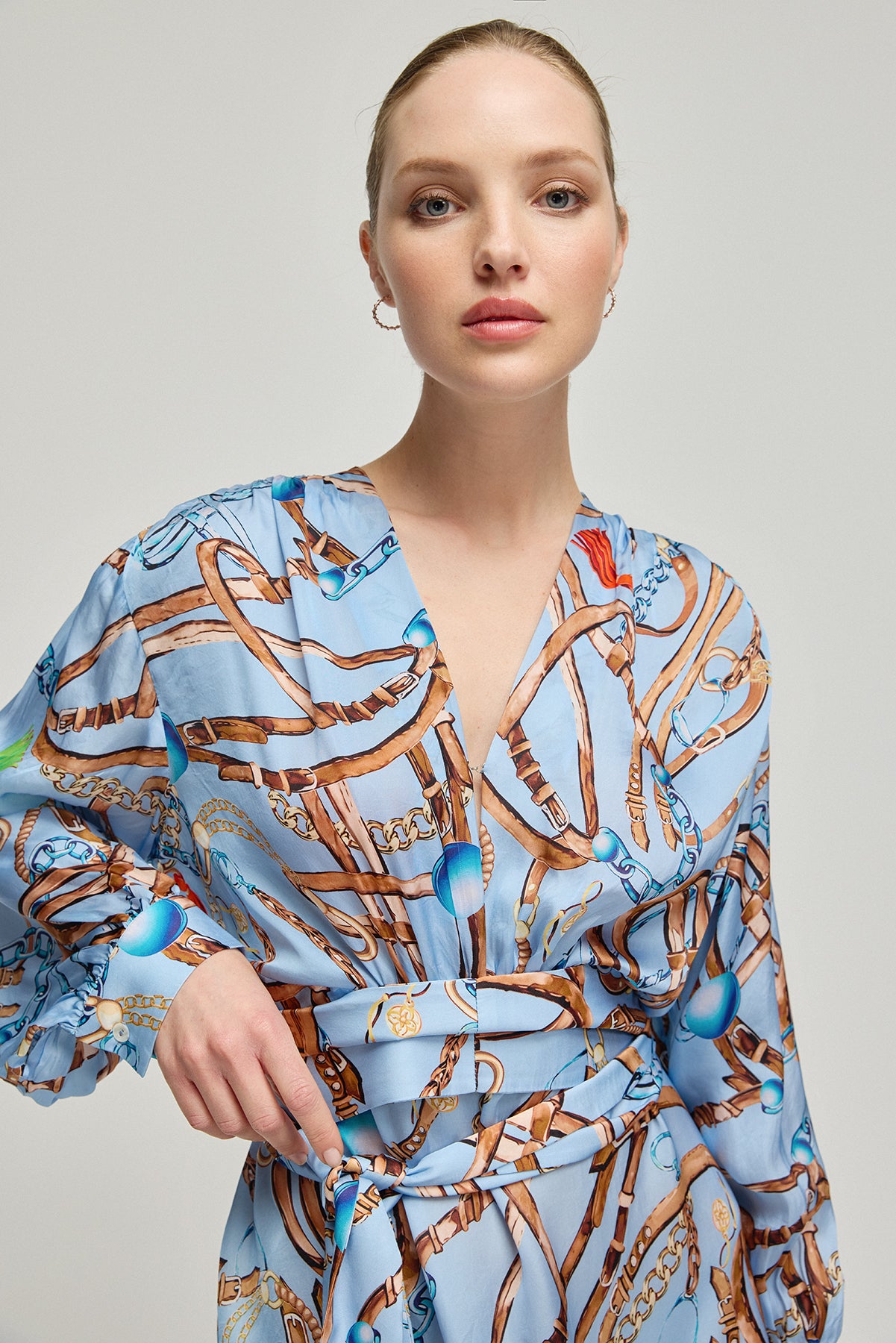 Renkli Jas Cupro V Yaka Uzun Kollu Desenli Elbise