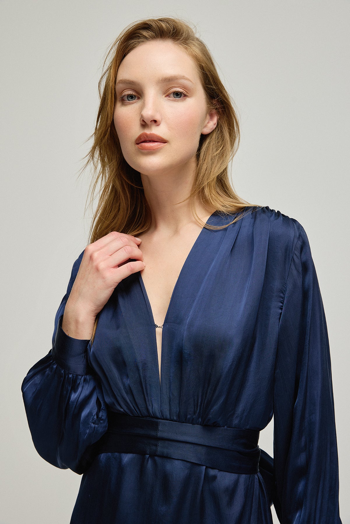 Lacivert Jas Cupro V Yaka Uzun Kollu Elbise