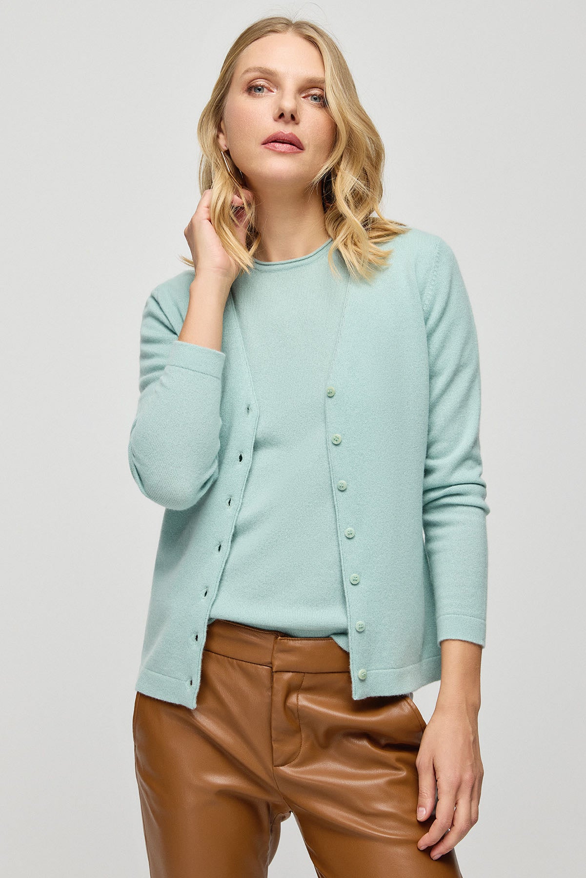 Açık Yeşil Saf Kaşmir Bar Basic V Yaka Kadın Hırka