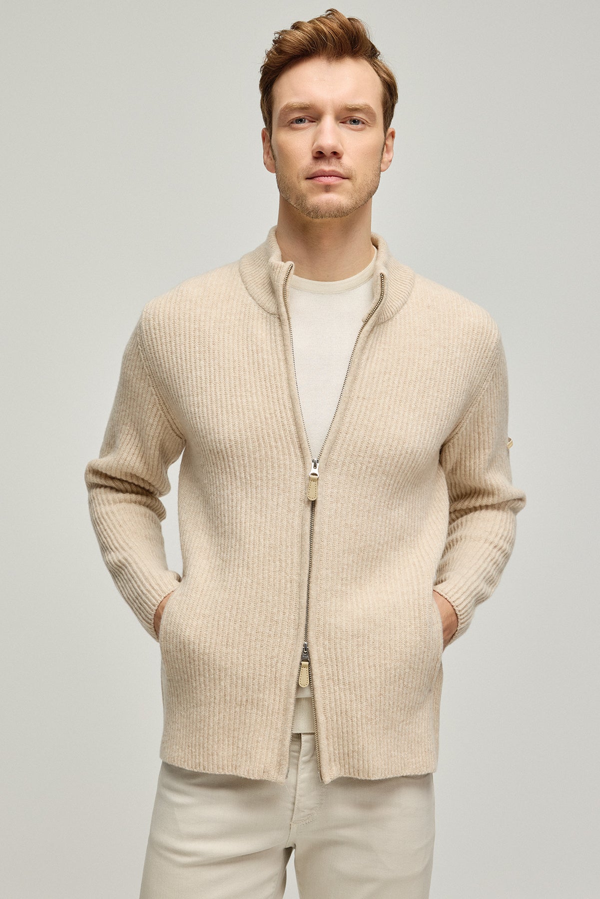 Kum Beji Saf Yün Fabio Yüksek Yaka Ribanalı Erkek Hırka