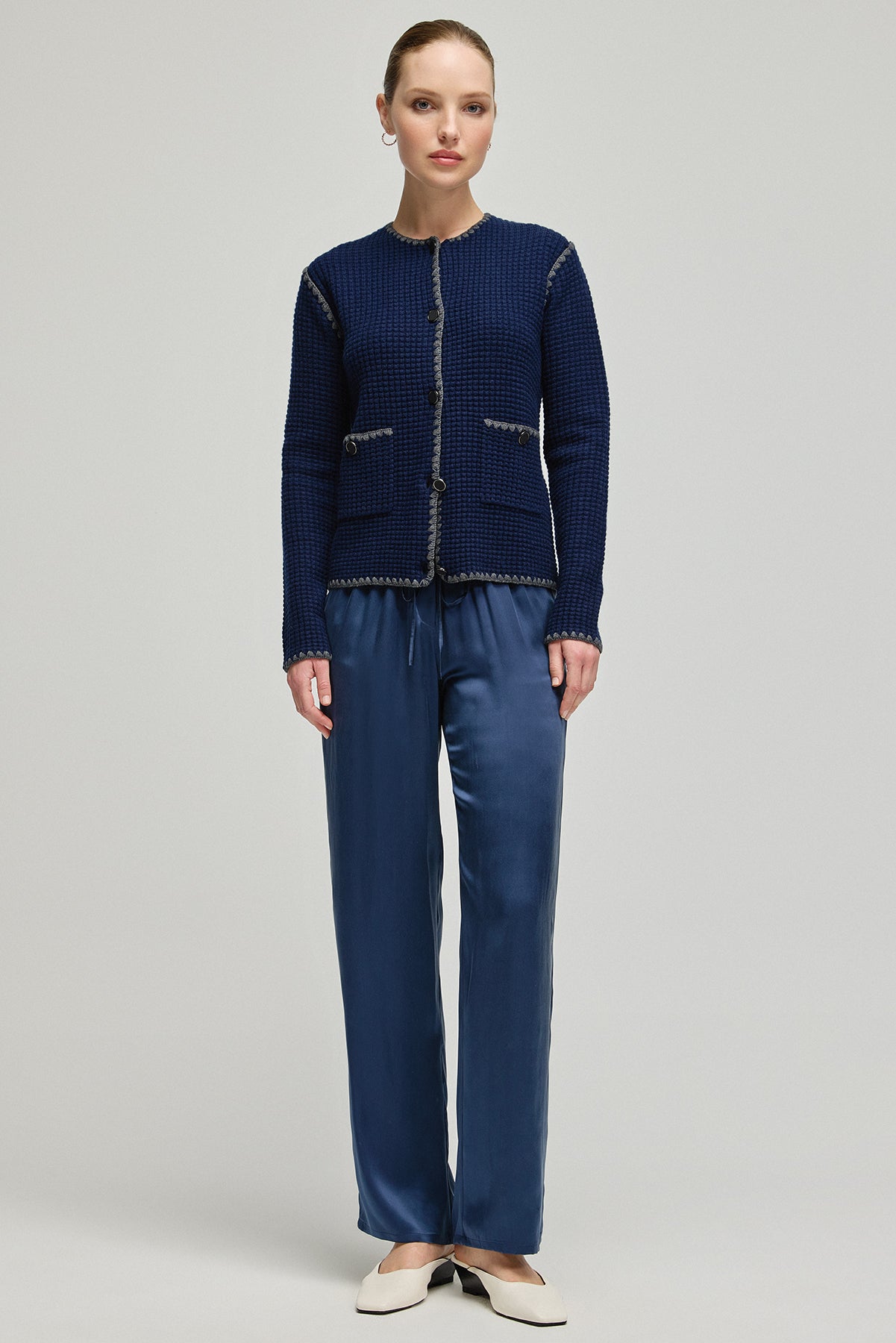 Lacivert Kaşmir Yün Giselle Yuvarlak Yaka Dokulu Hırka