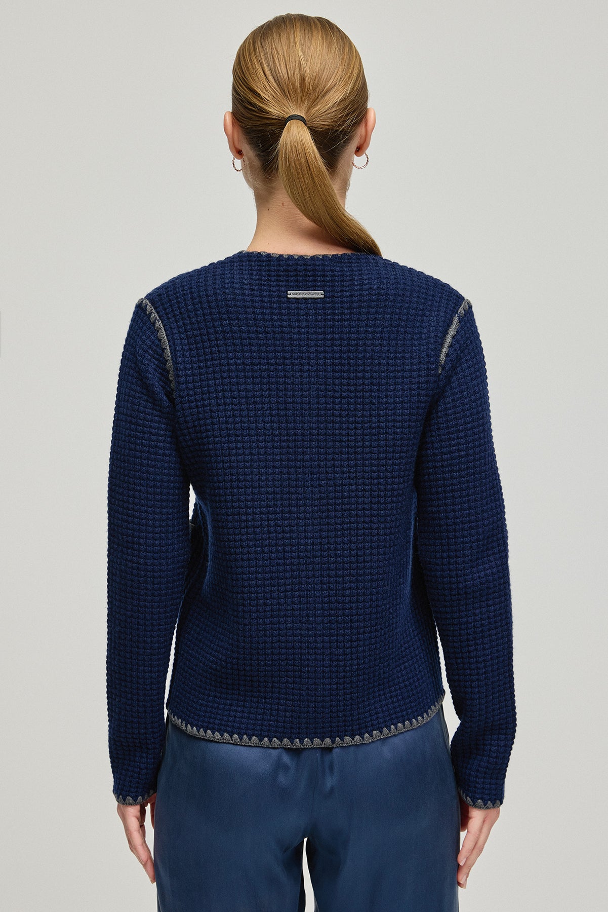 Lacivert Kaşmir Yün Giselle Yuvarlak Yaka Dokulu Hırka