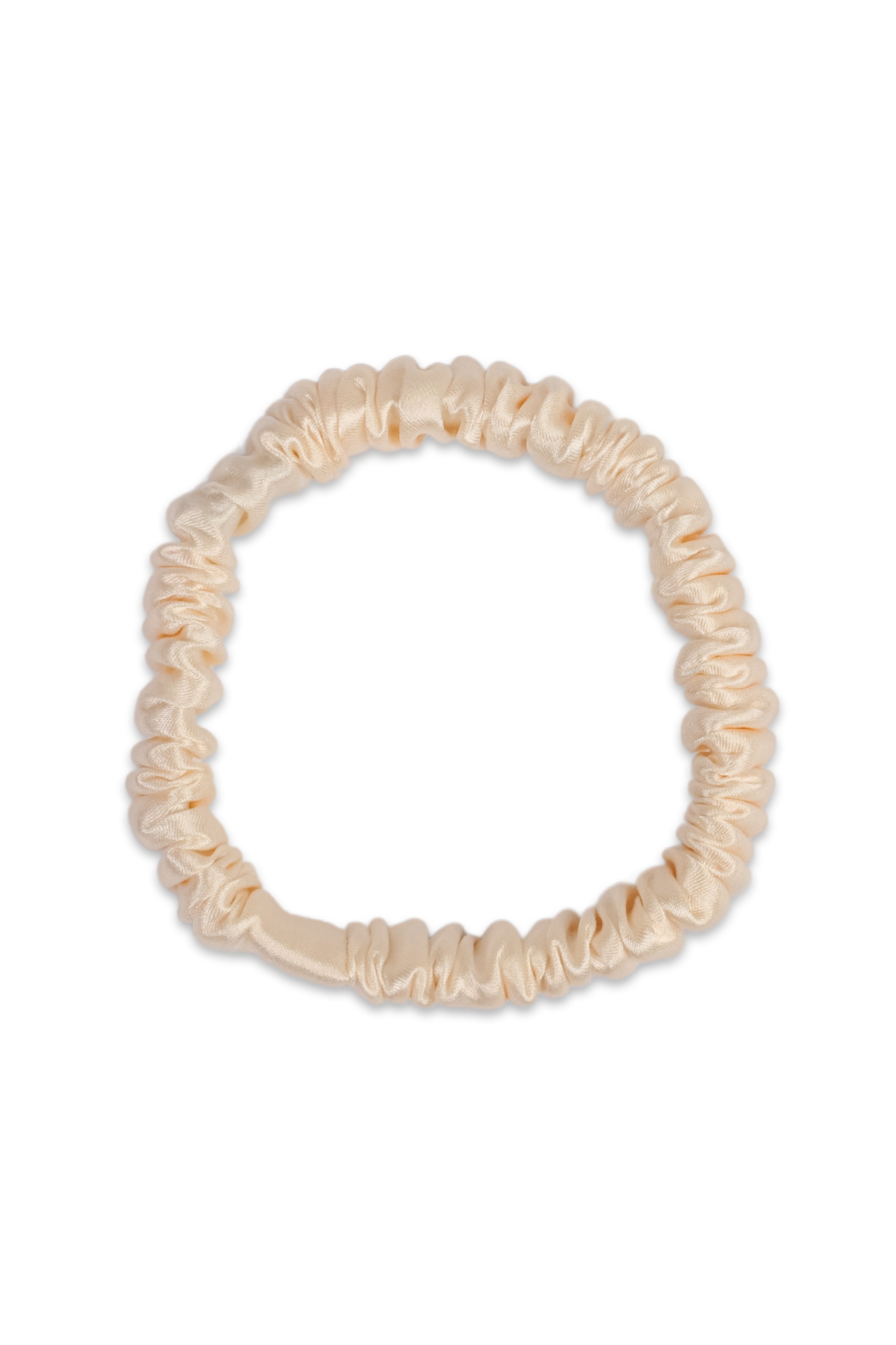 Ekru Anabel Saf Büzgülü İnce Toka