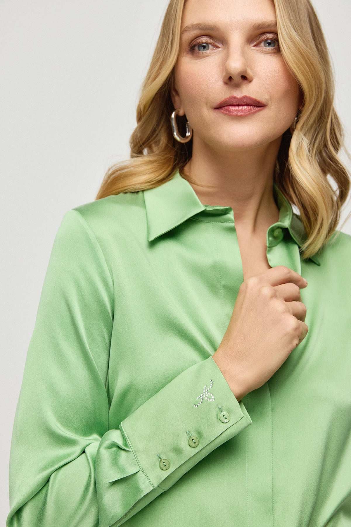 Adaçayı Yeşili Saf İpek Audrey Uzun Kollu Gömlek