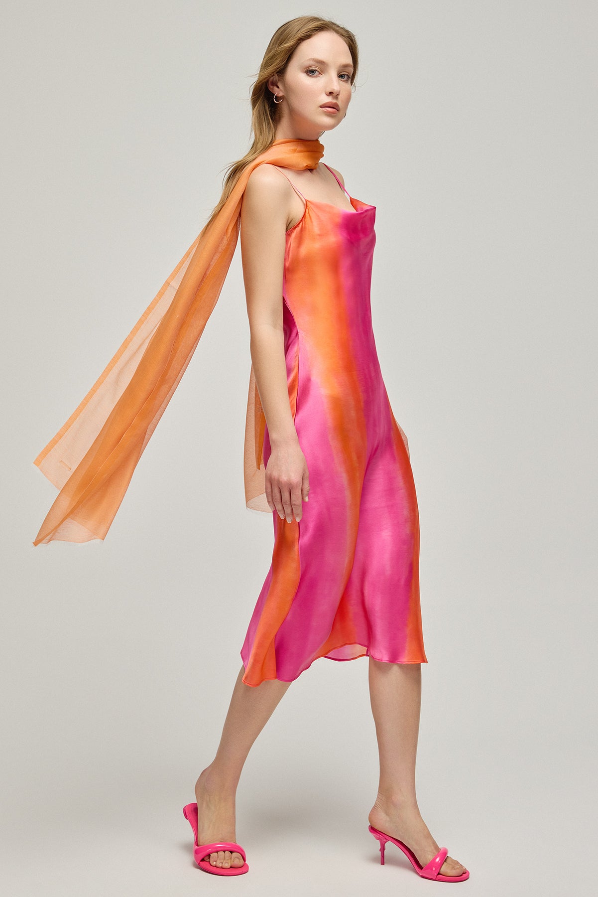 Renkli Nature İpek Desenli Elbise