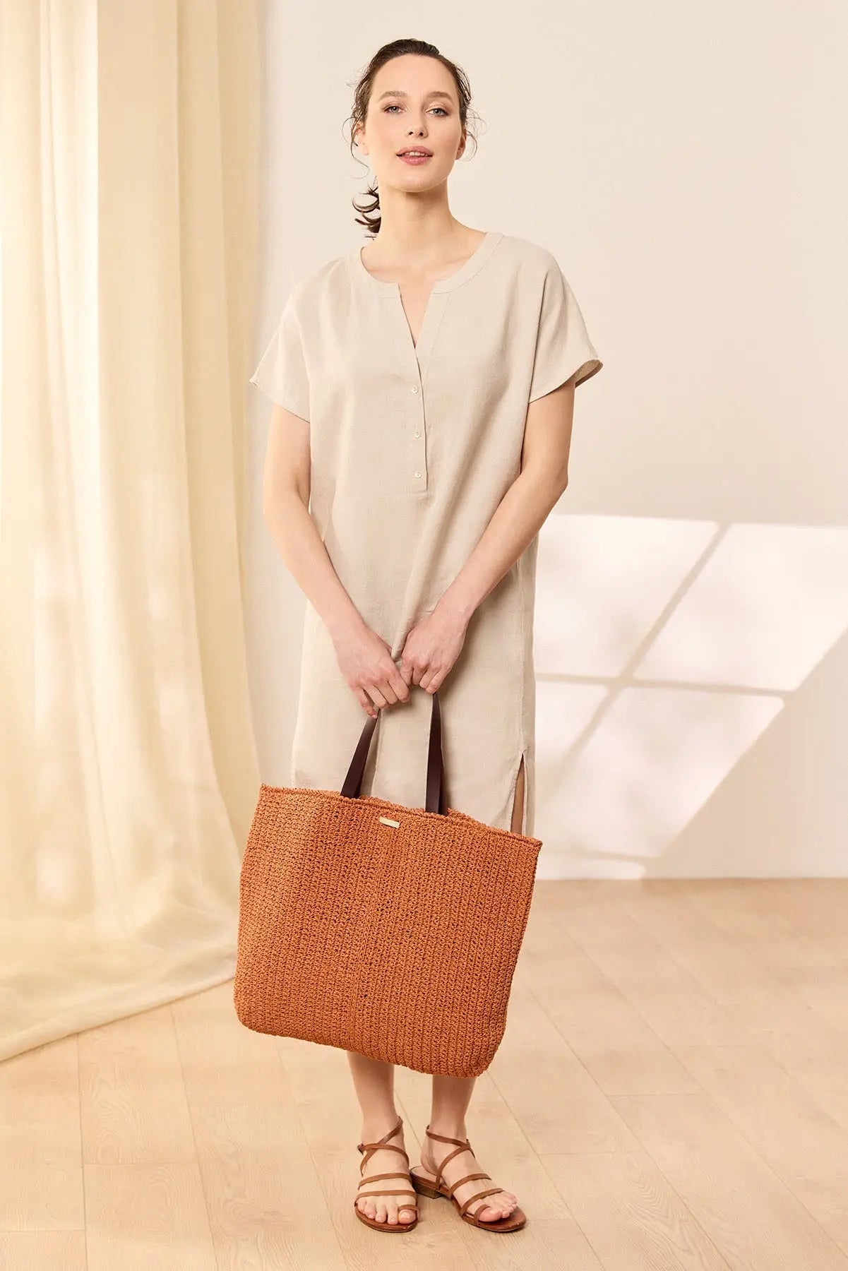 Bej Keten Kate V Yaka Ksa Kollu Elbise Silk and Cashmere