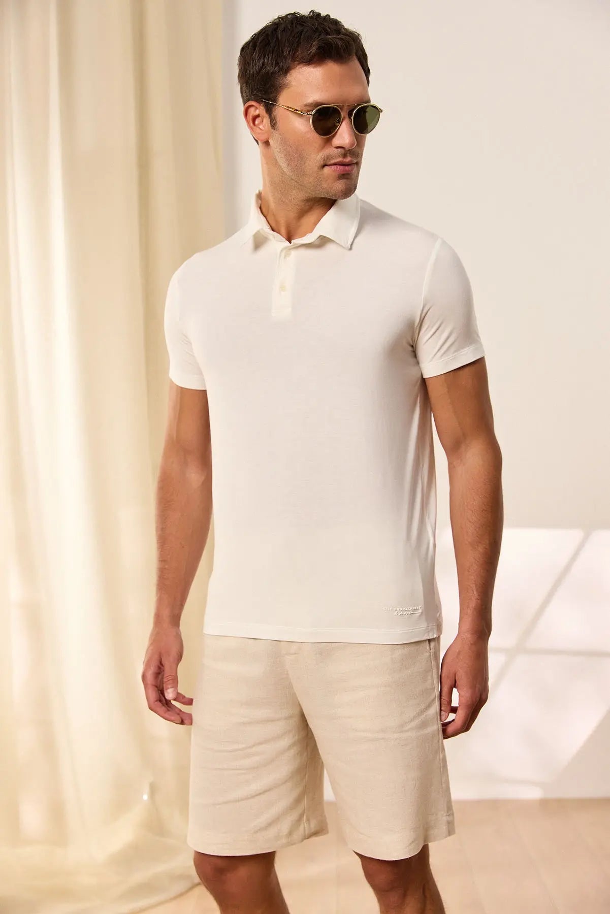 Beyaz Fersatile & More Doğal Modal Polo Yakalı Kısa Kollu Erkek Tişört Silk and Cashmere