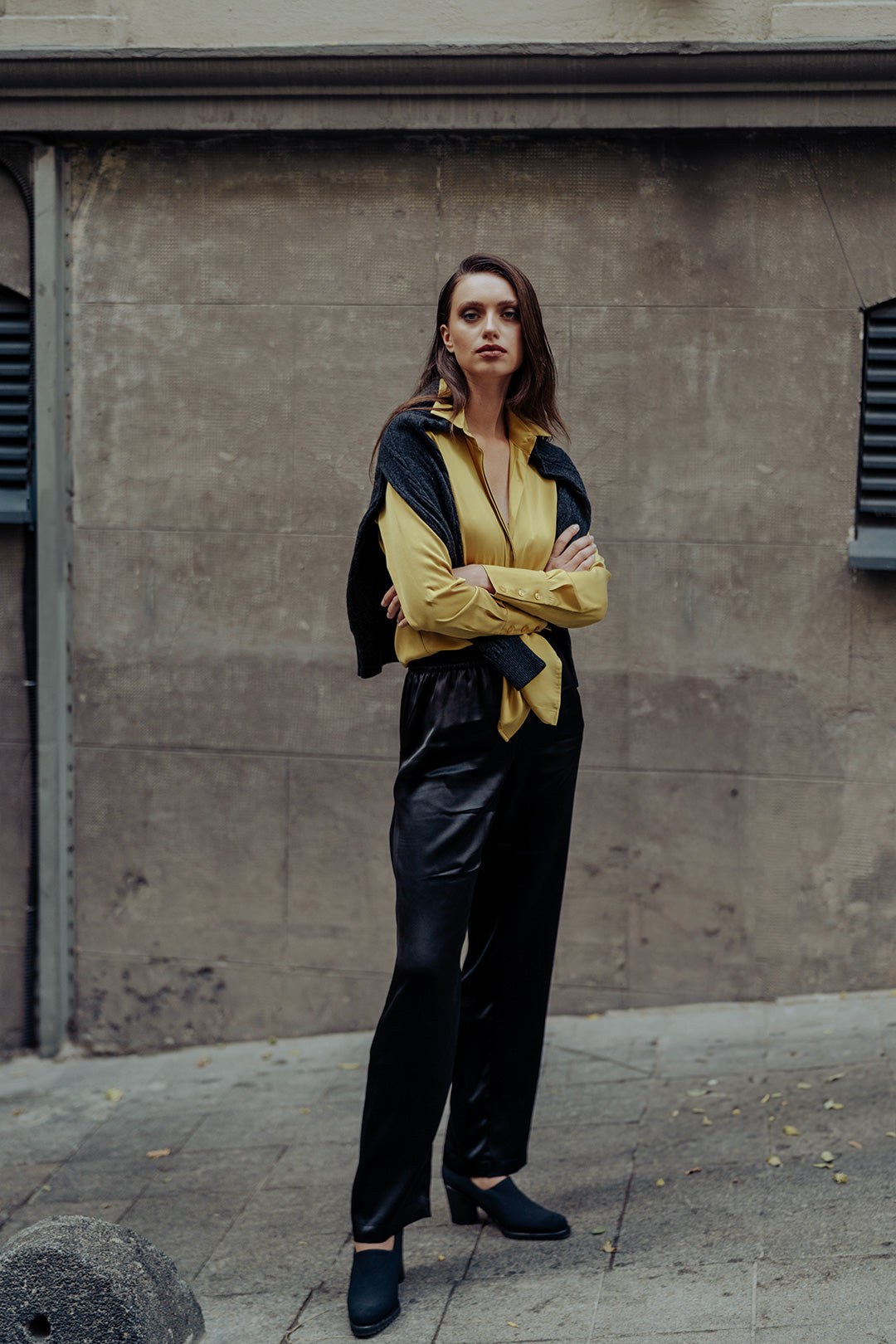 Hardal Saf İpek Audrey Uzun Kollu Gömlek