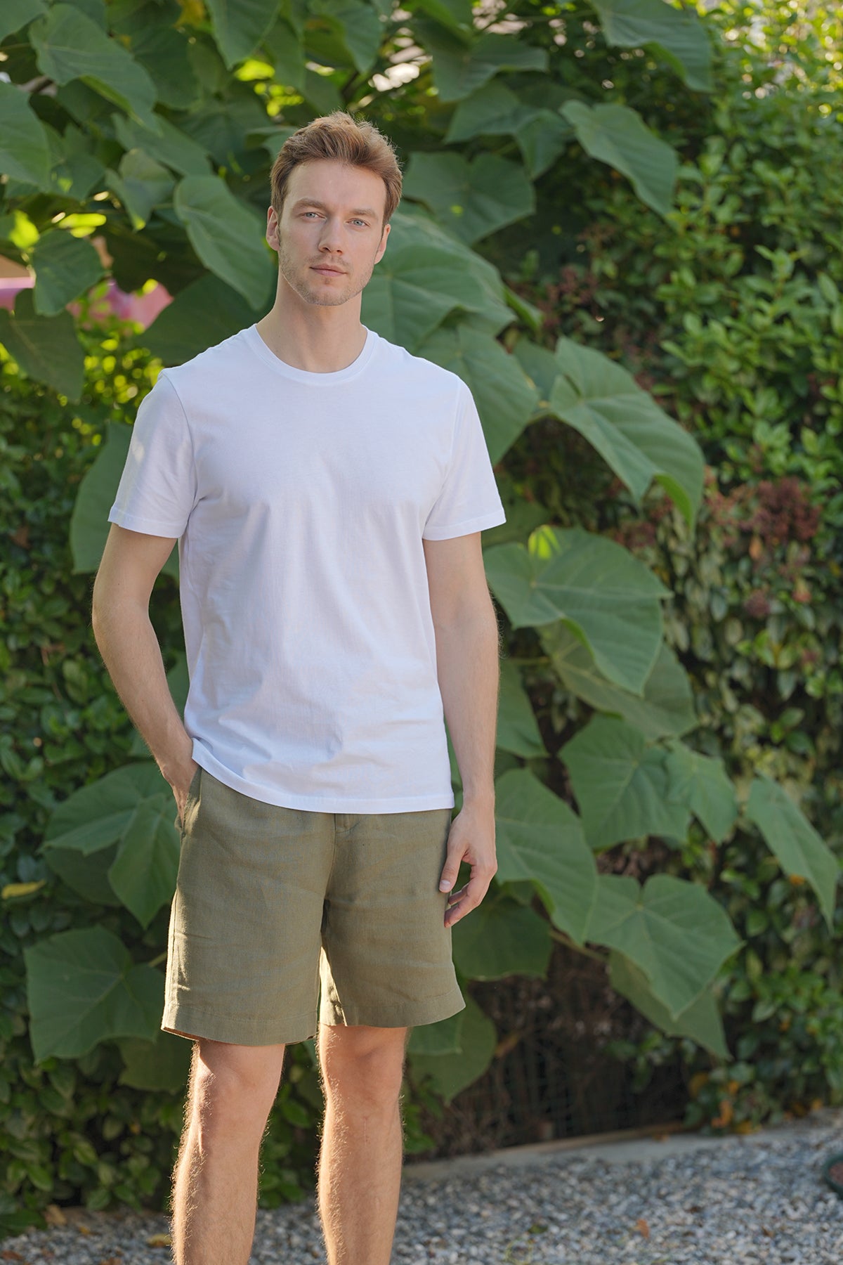 Beyaz Yuvarlak Yaka Erkek T-Shirt