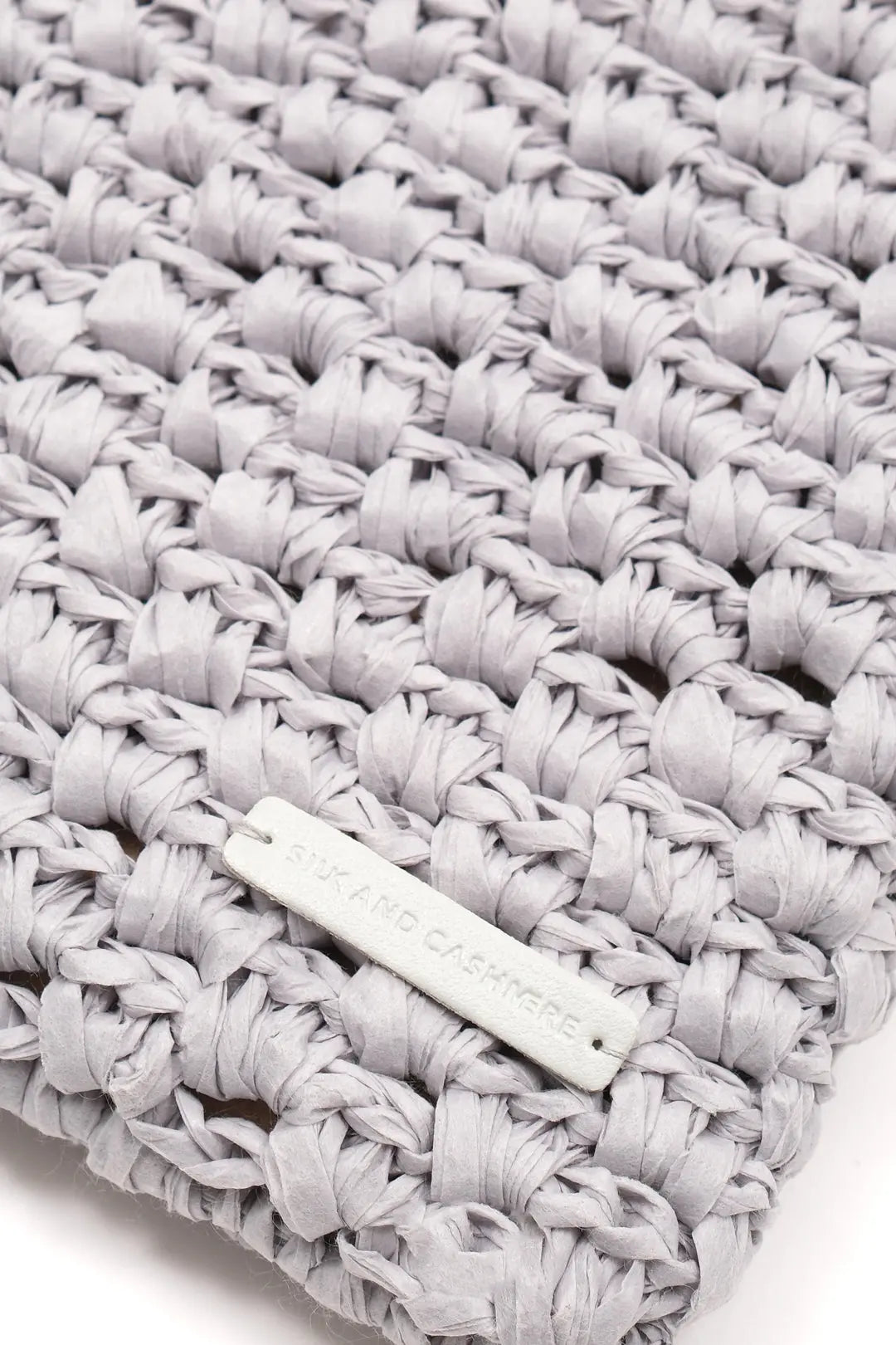 Gri Nina Rafya Fırfır Detaylı  El Çanta 30x21cm Silk and Cashmere