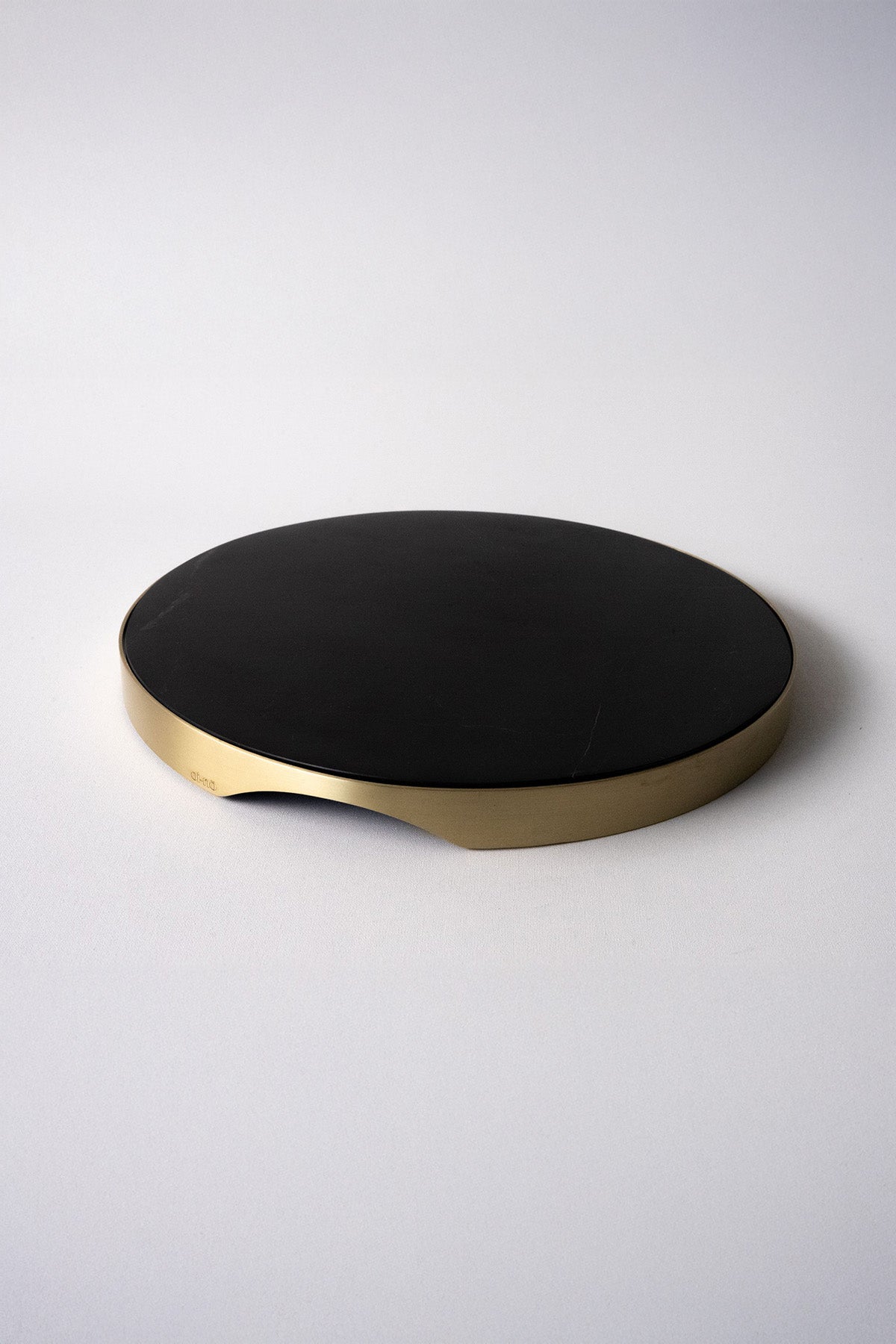 Siyah Asawa Yuvarlak Peynir Tabağı